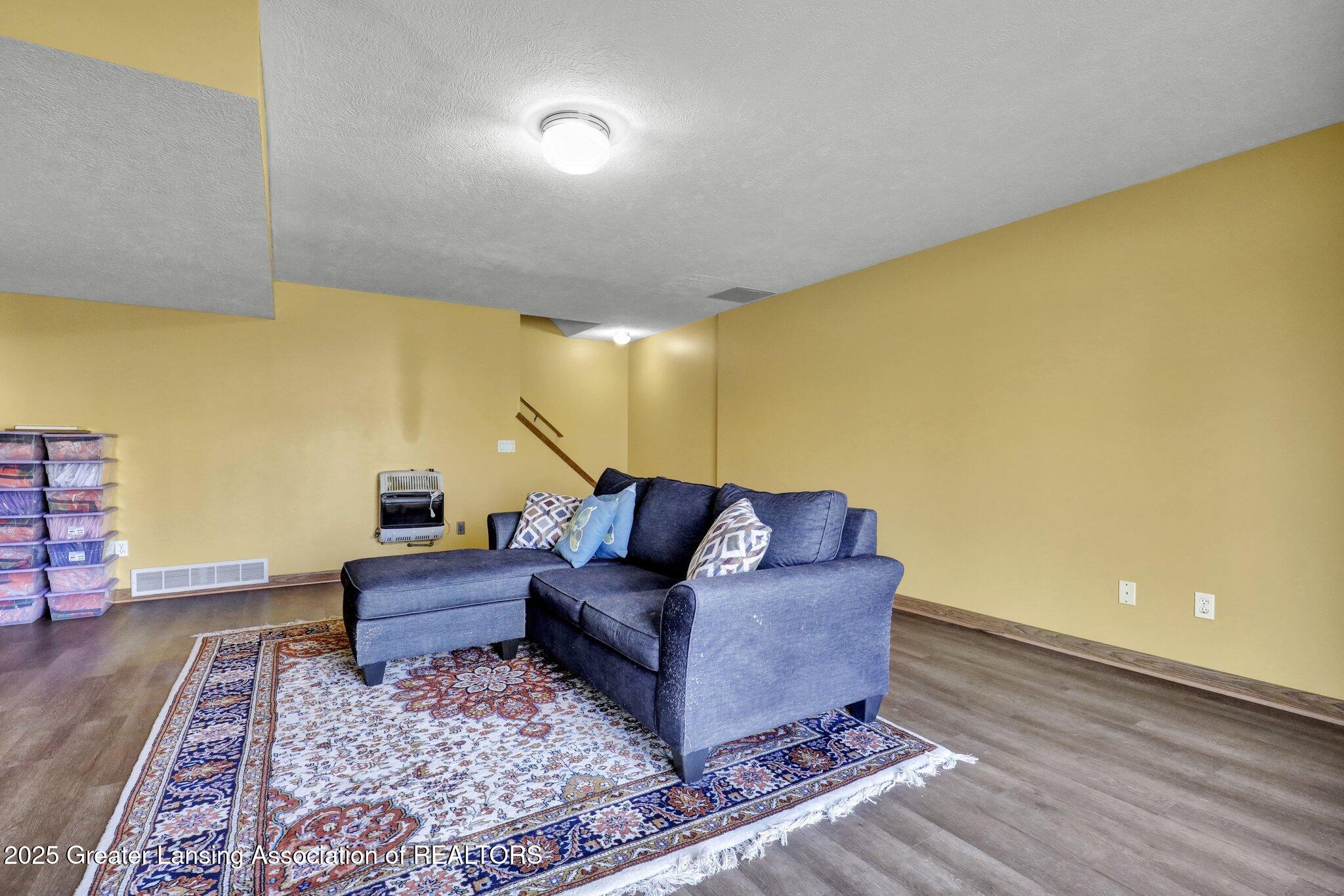 420 White Pine Boulevard 49