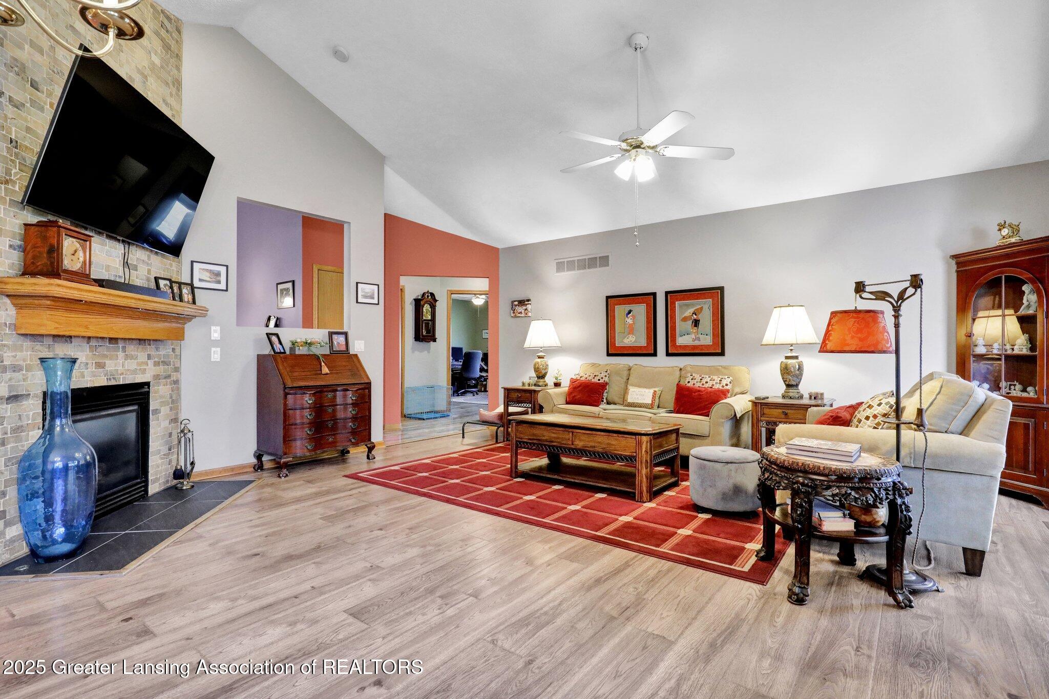 420 White Pine Boulevard 49