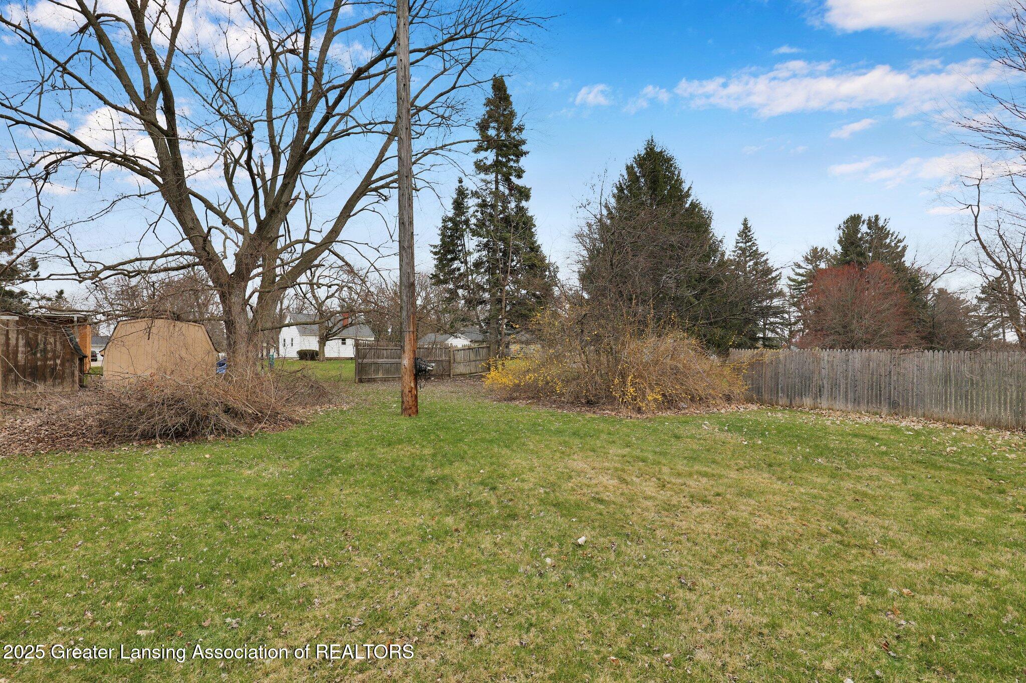 918 Maycroft Road