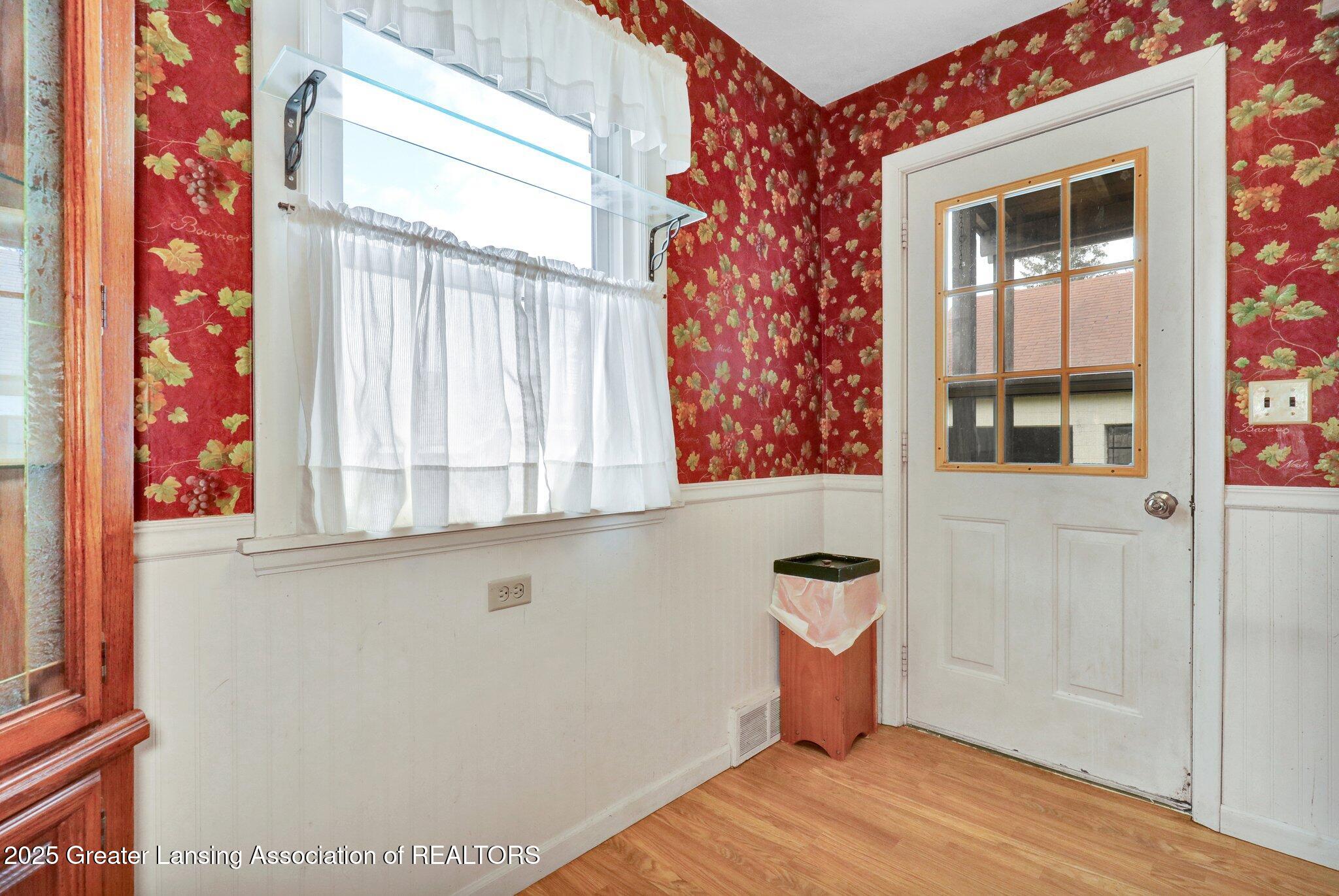 918 Maycroft Road