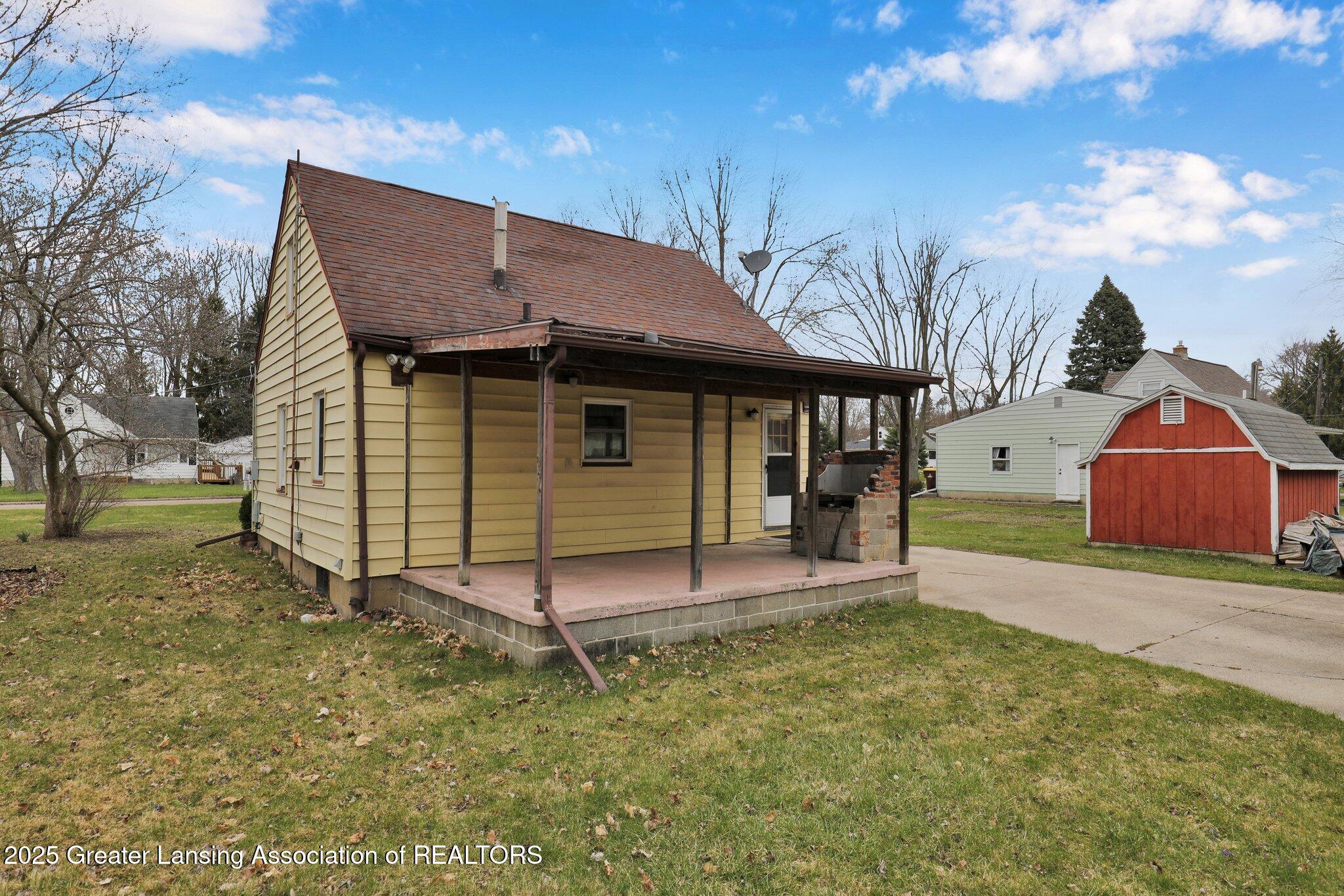 918 Maycroft Road