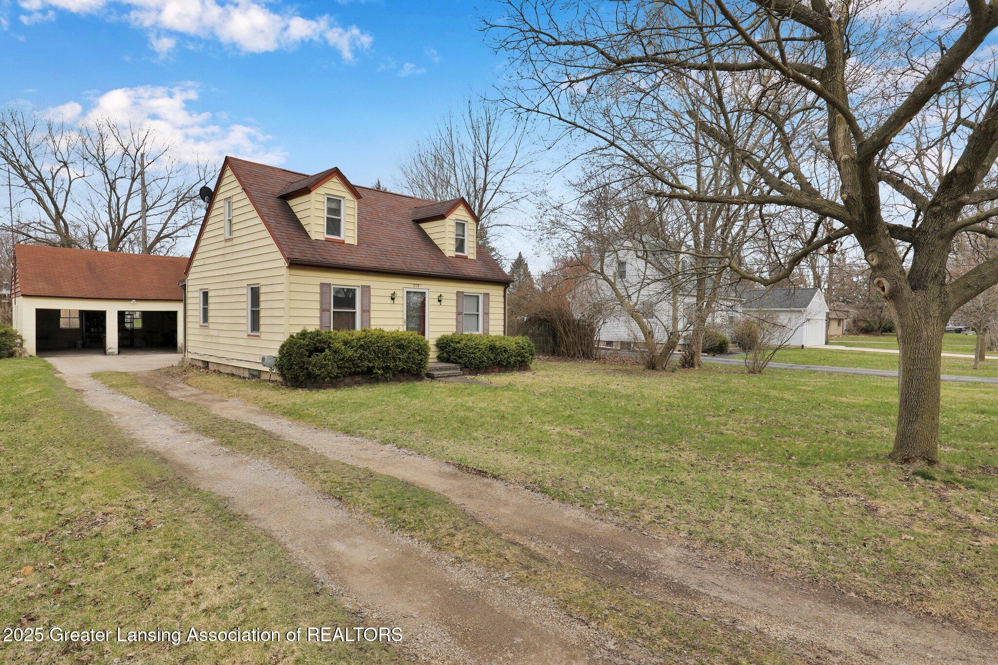 918 Maycroft Road