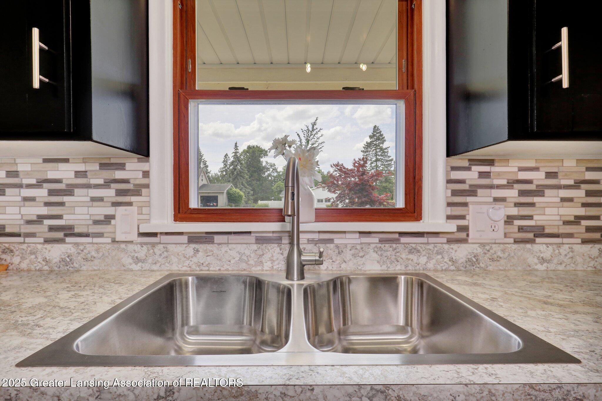1528 Briarwood Drive