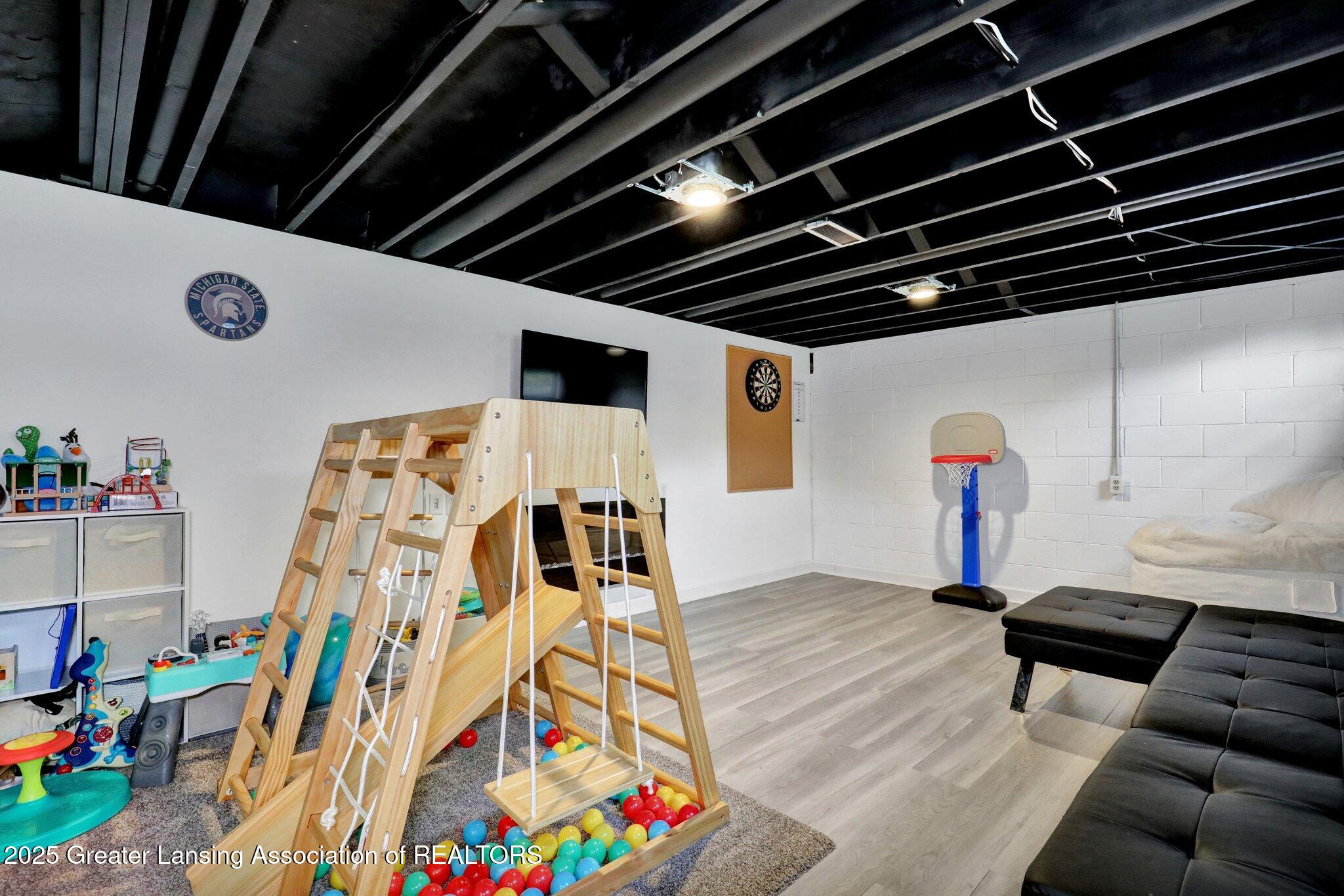 1528 Briarwood Drive
