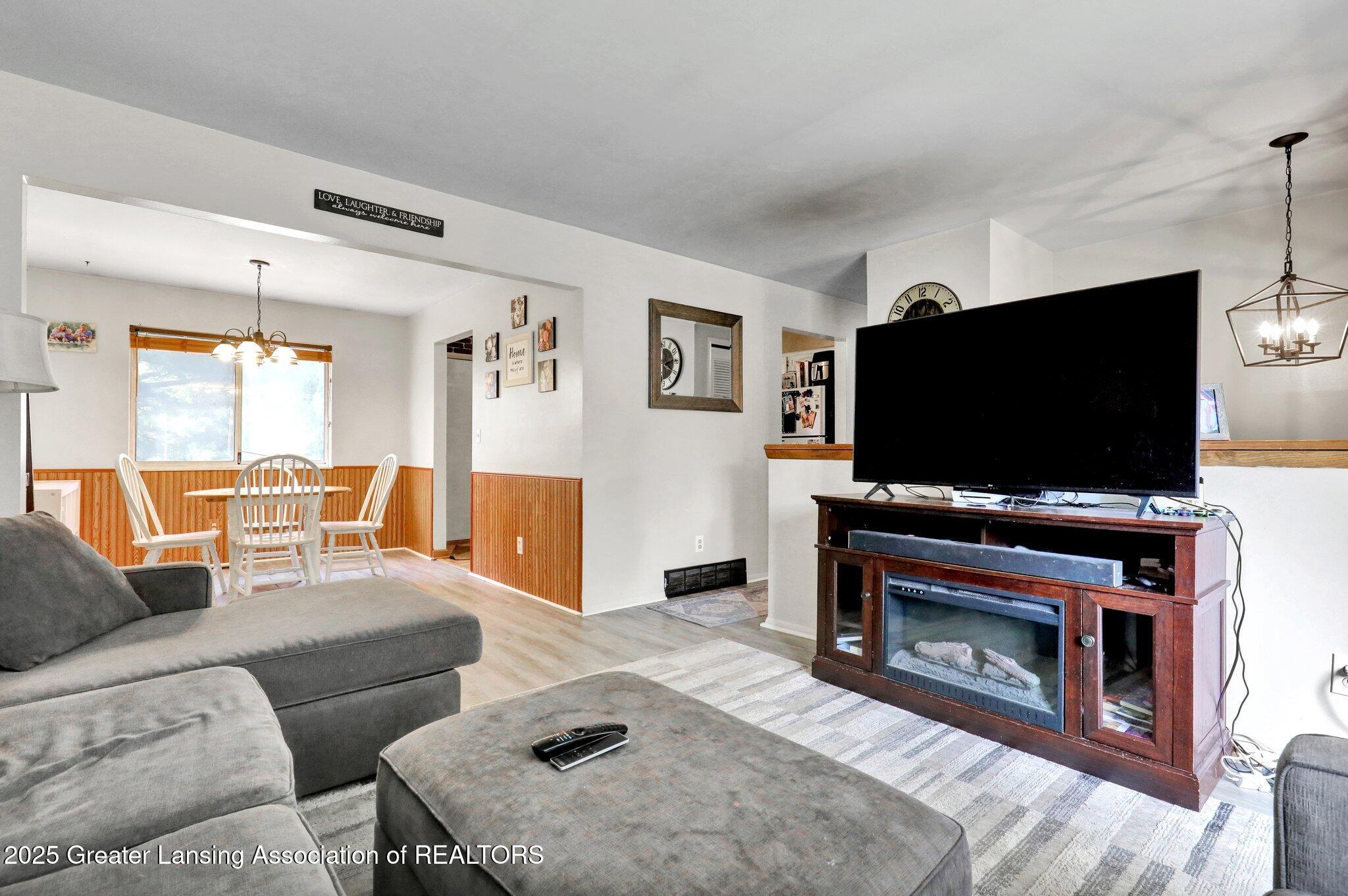 314 Scarlet Oak Lane