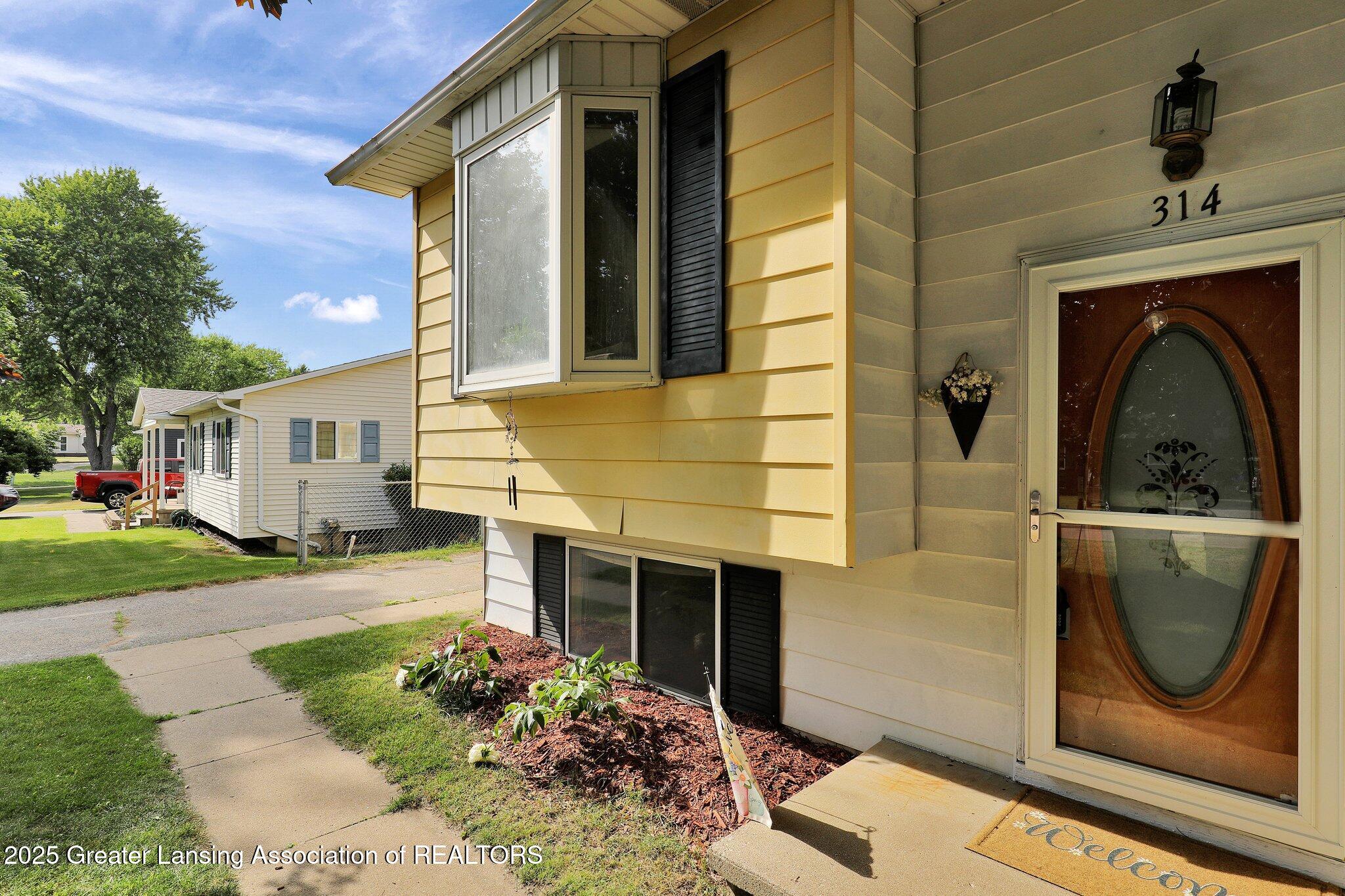 314 Scarlet Oak Lane