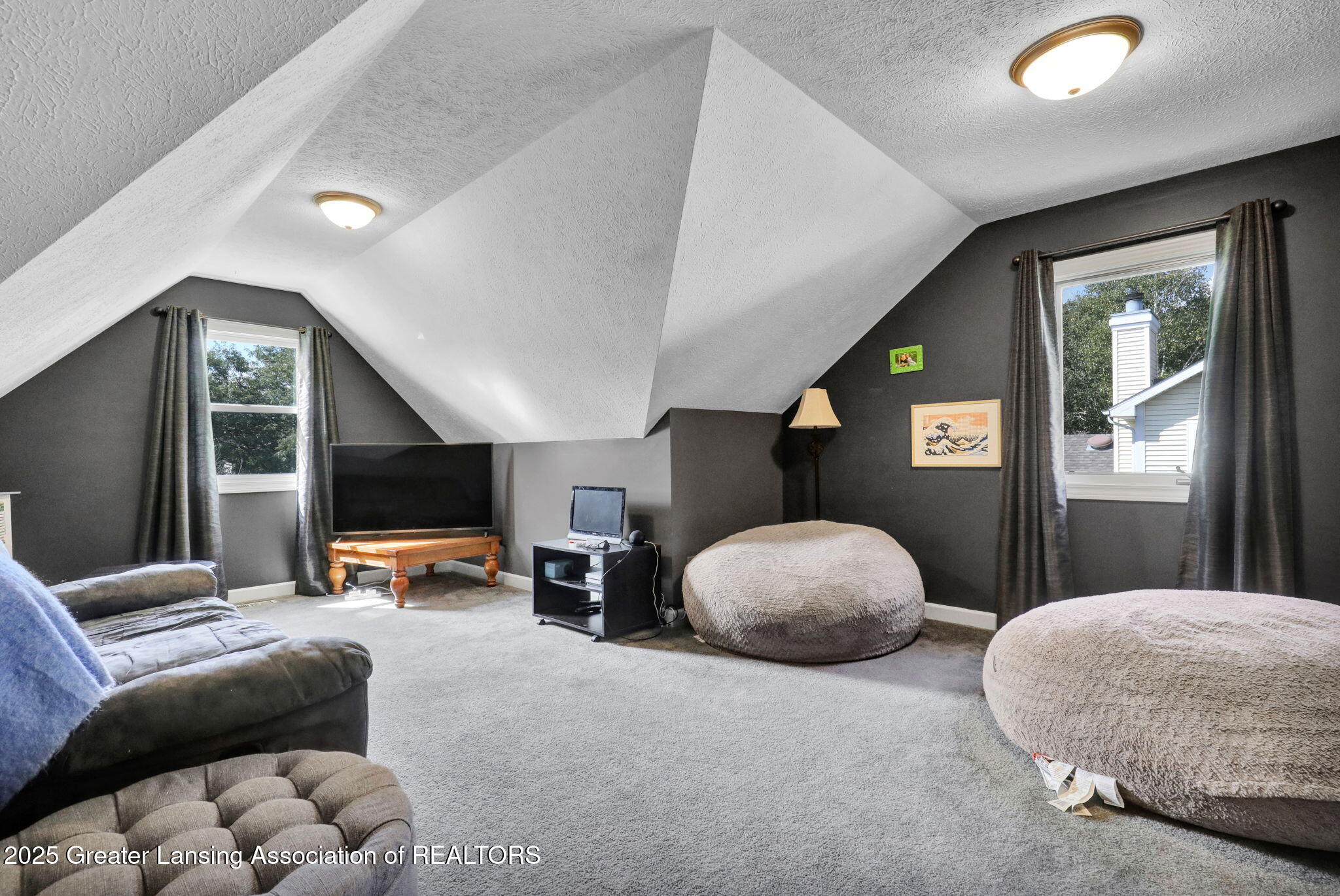 2584 Varsity Lane