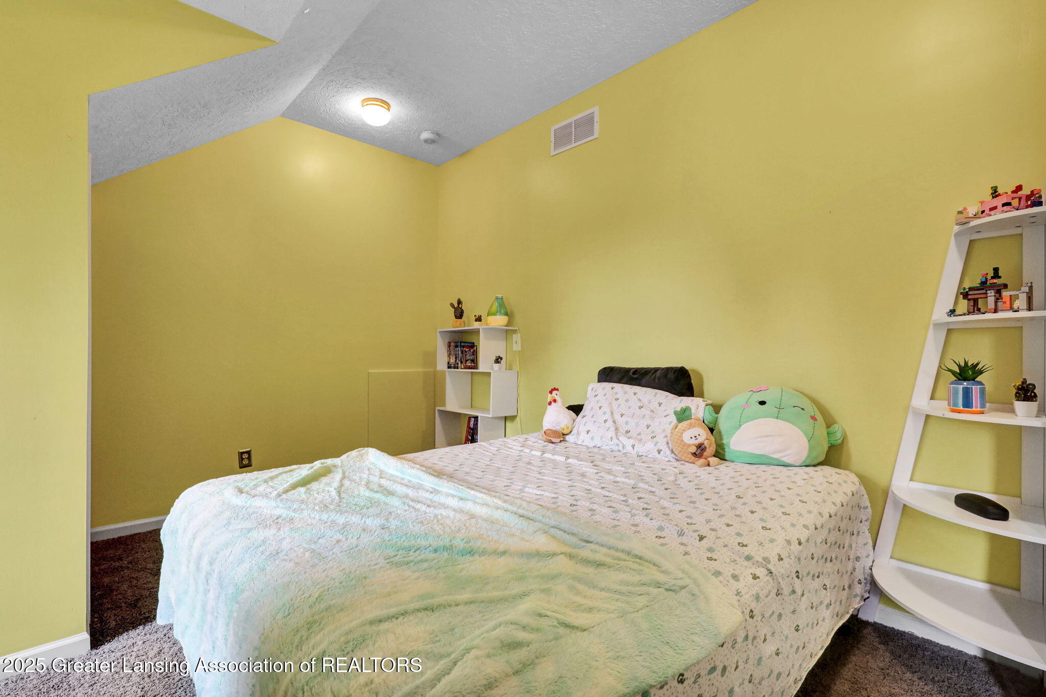 2584 Varsity Lane
