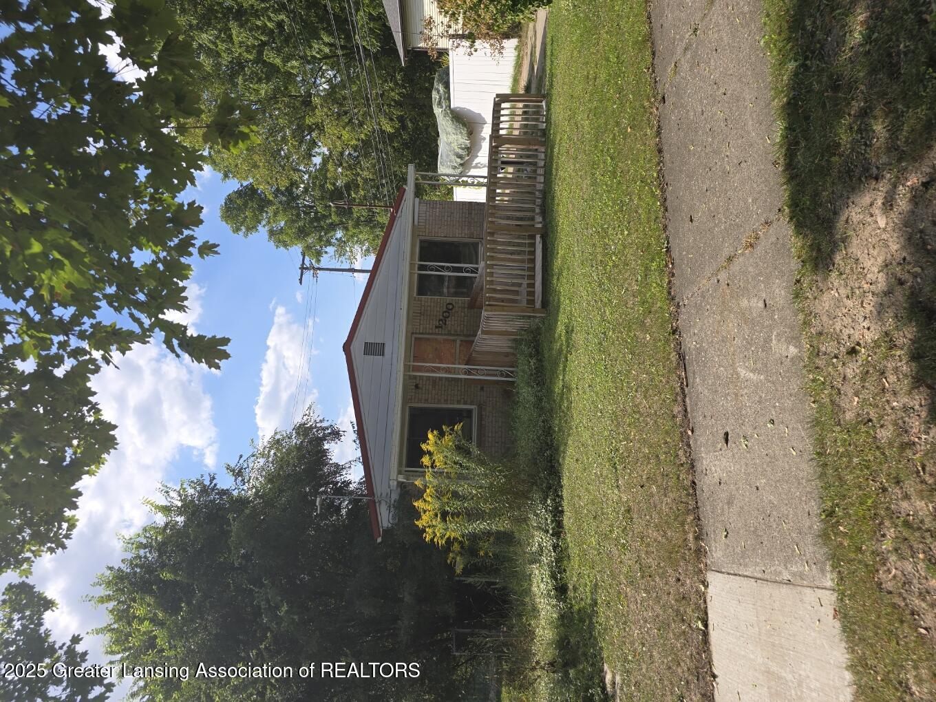 1200 S Holmes Street