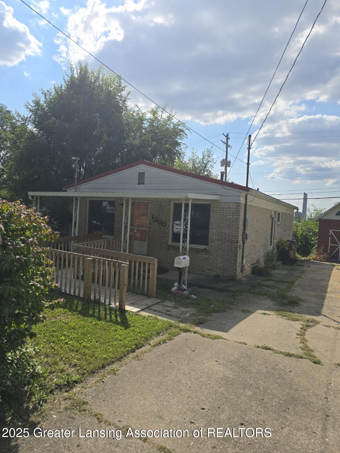 1200 S Holmes Street
