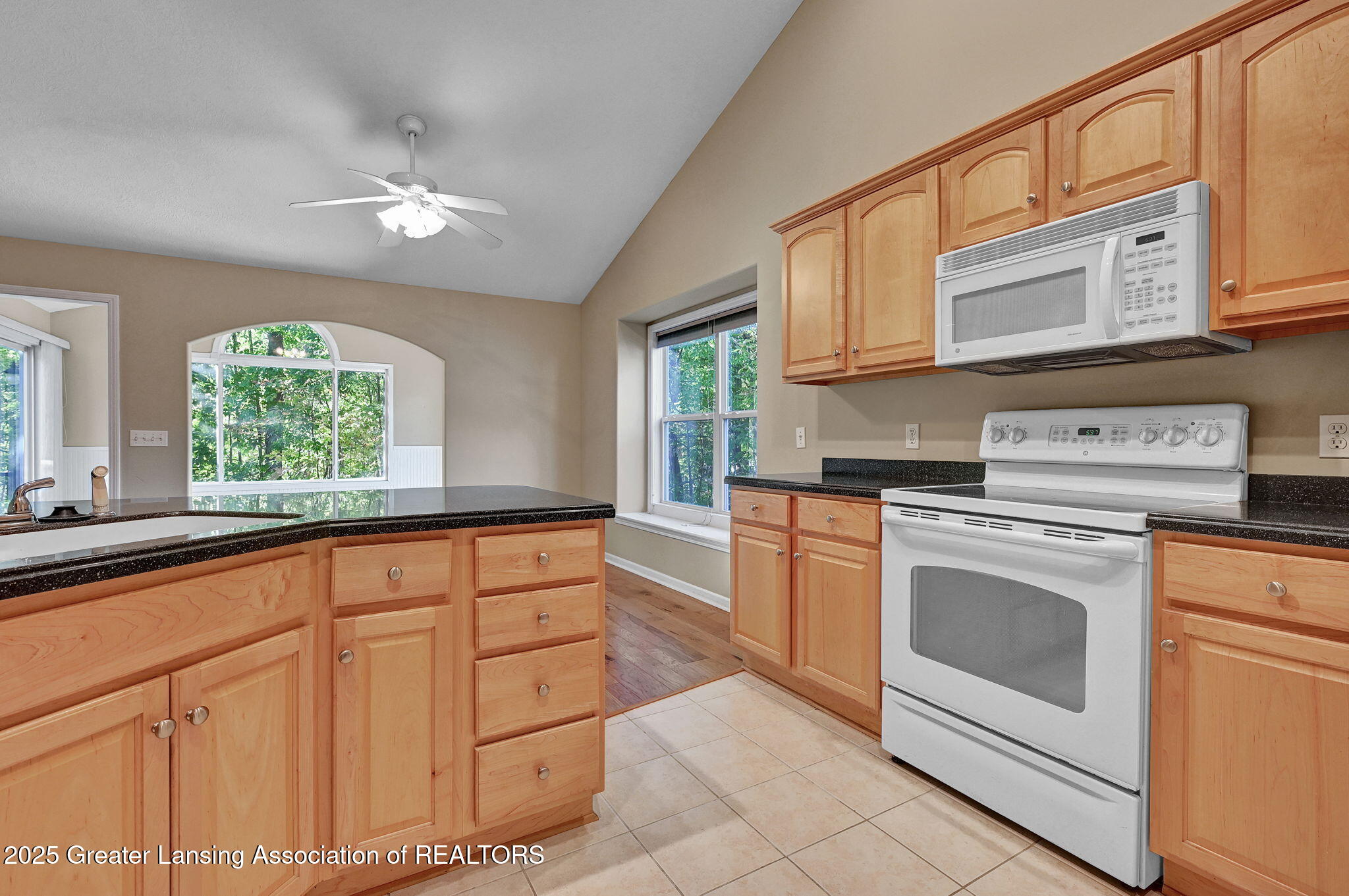 1521 Nottingham Forest Trail