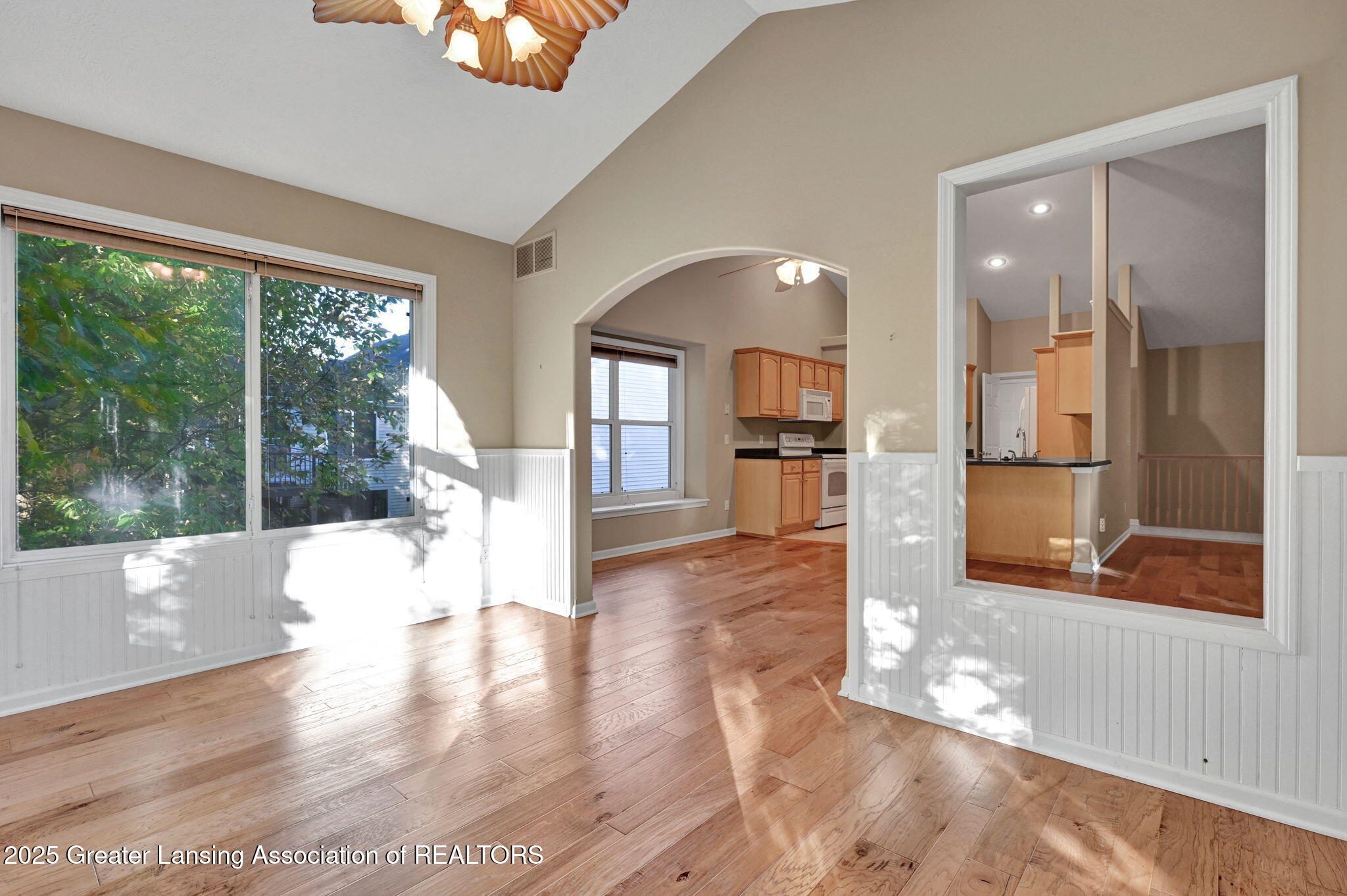 1521 Nottingham Forest Trail