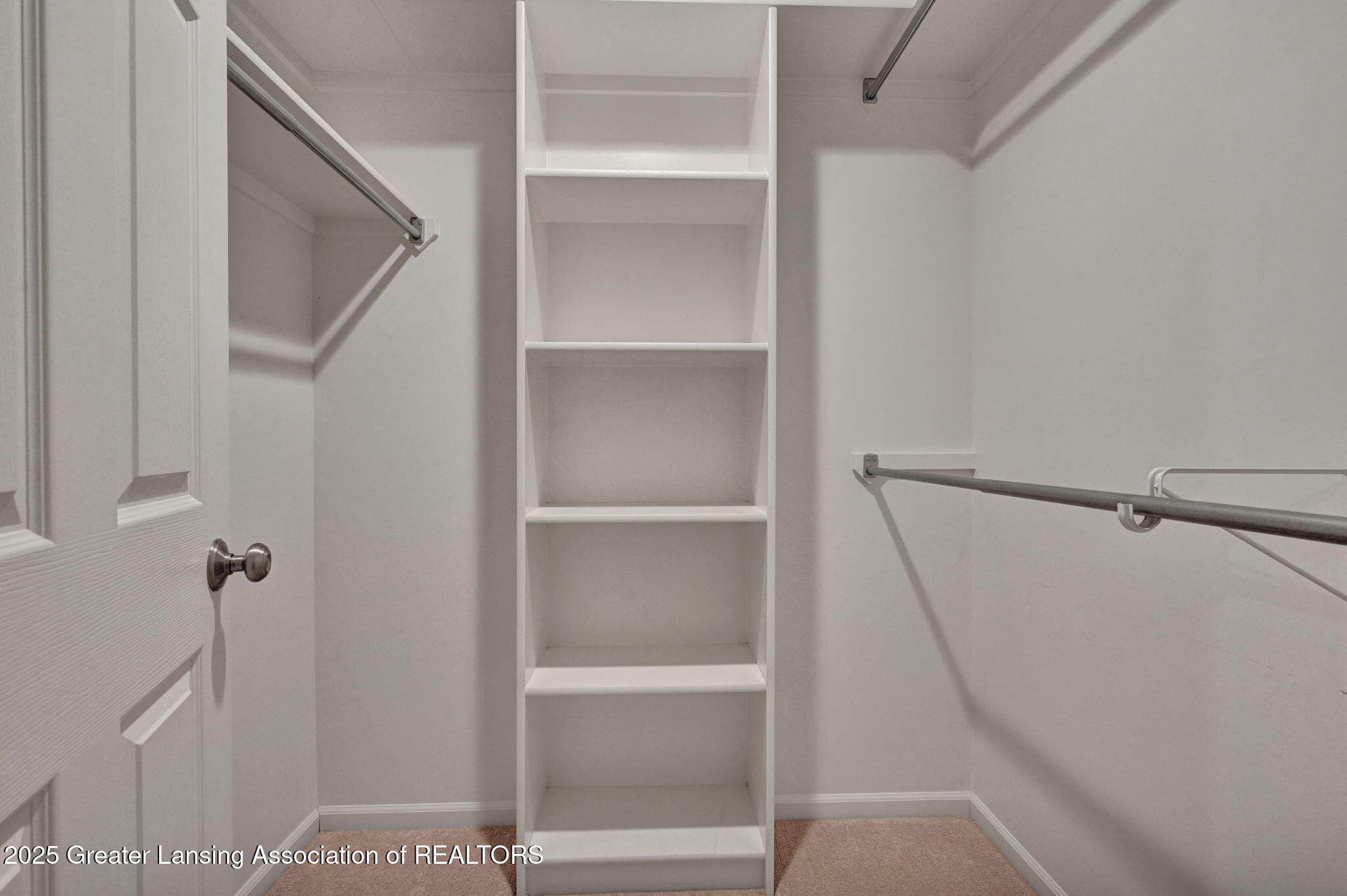 1521 Nottingham Forest Trail