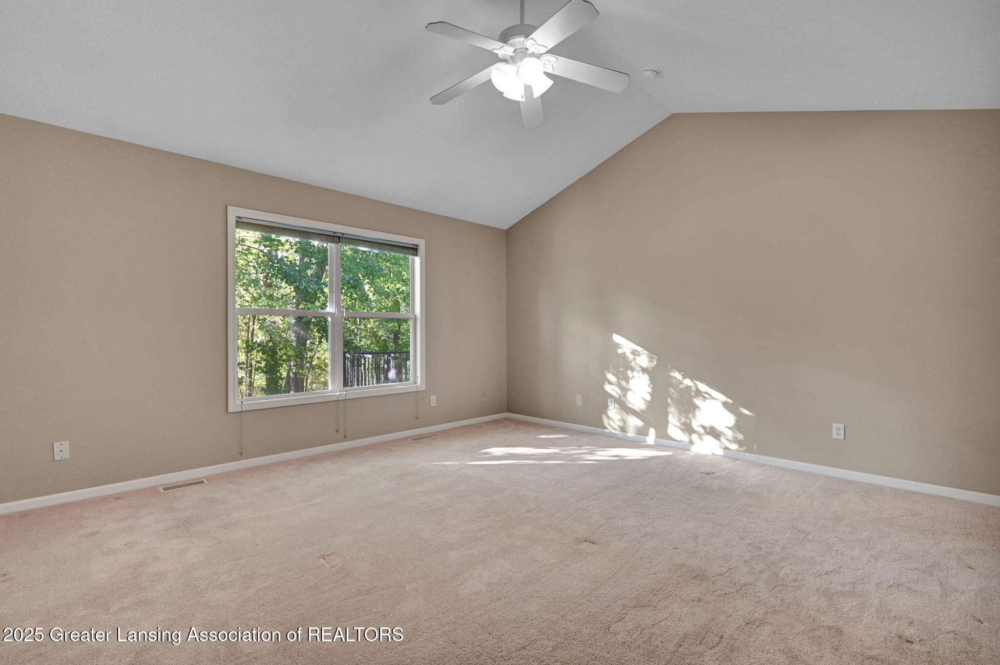 1521 Nottingham Forest Trail