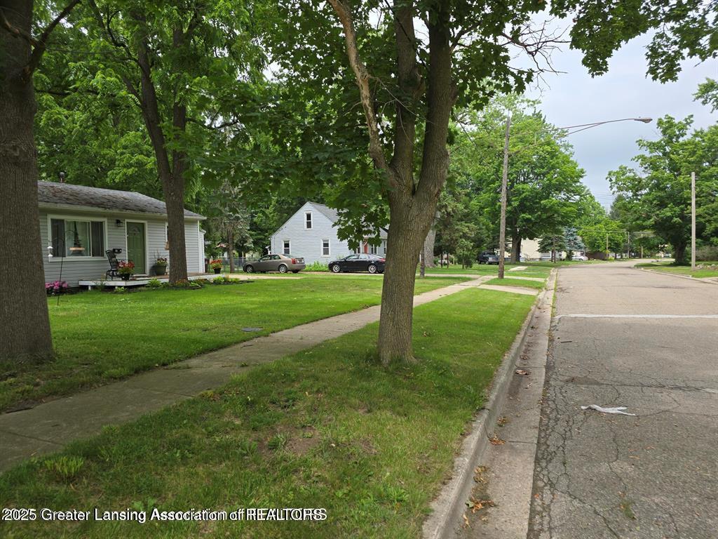 402 Crossman