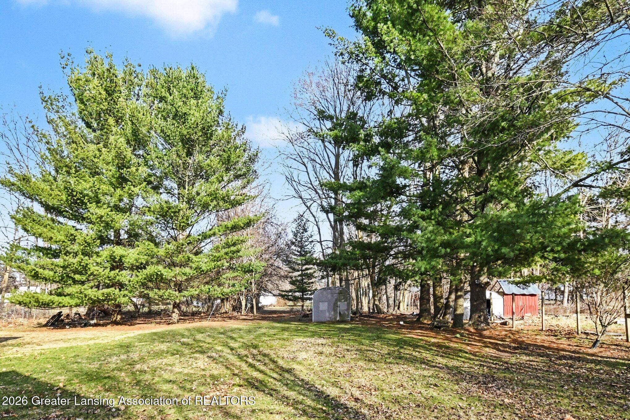 6253 Hilliard Road