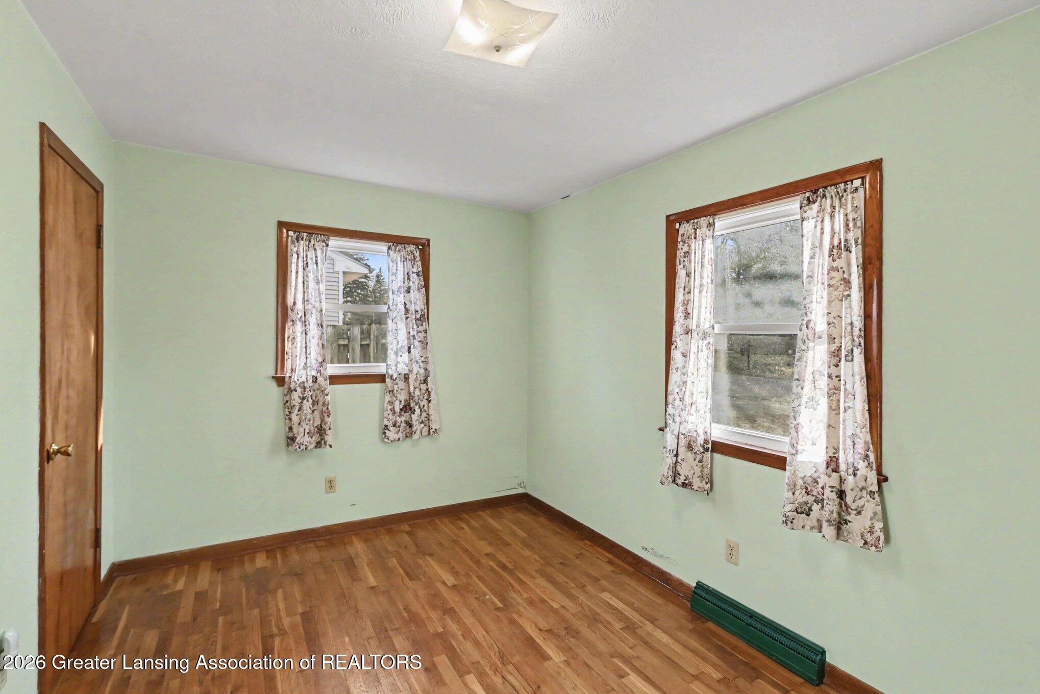 6253 Hilliard Road