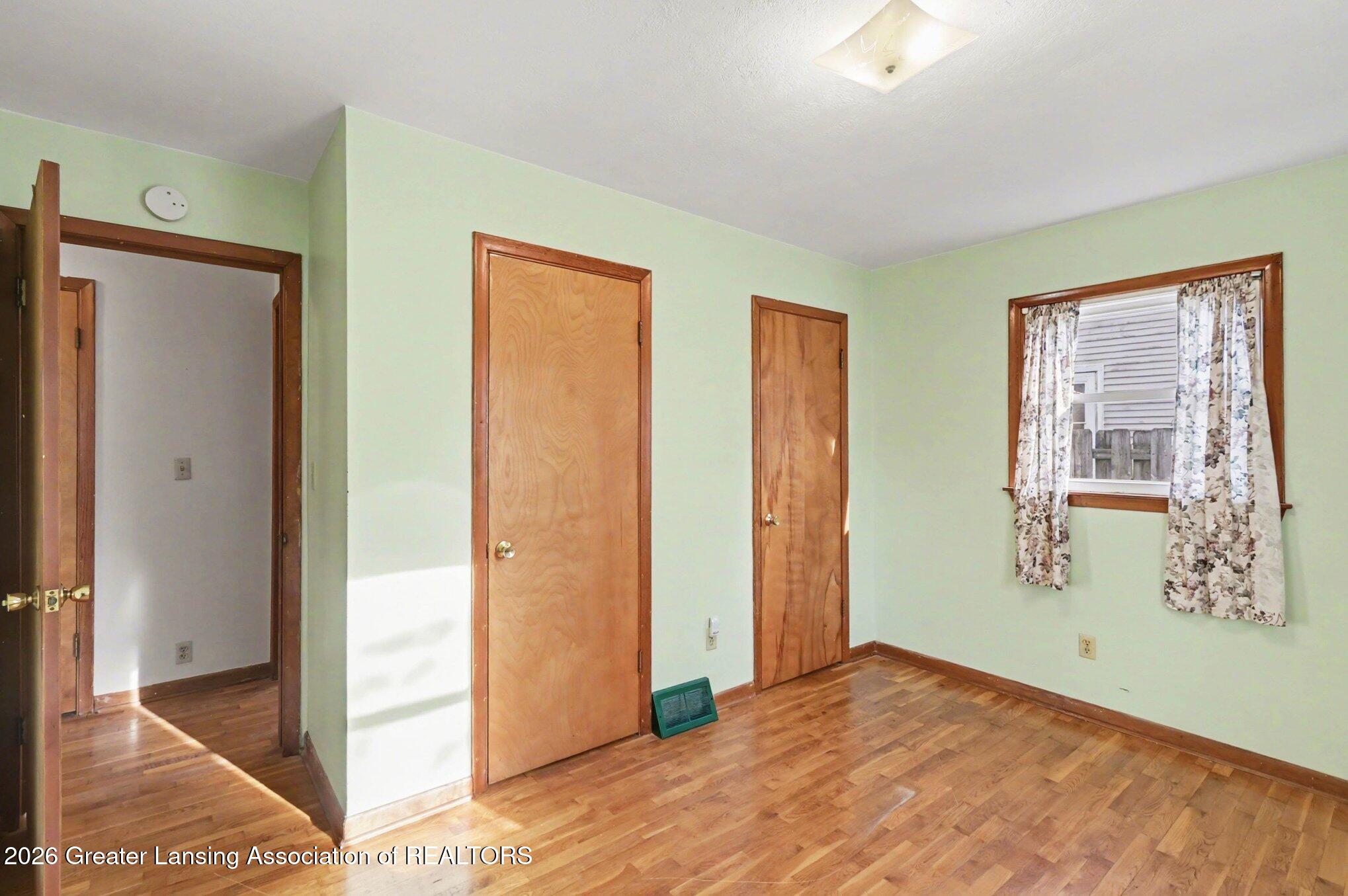 6253 Hilliard Road