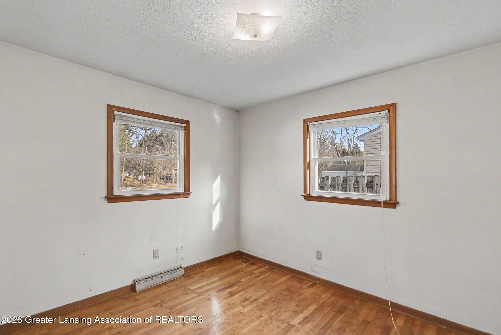 6253 Hilliard Road