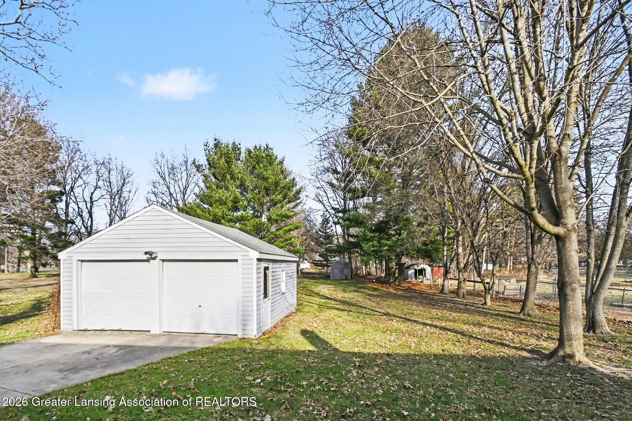 6253 Hilliard Road
