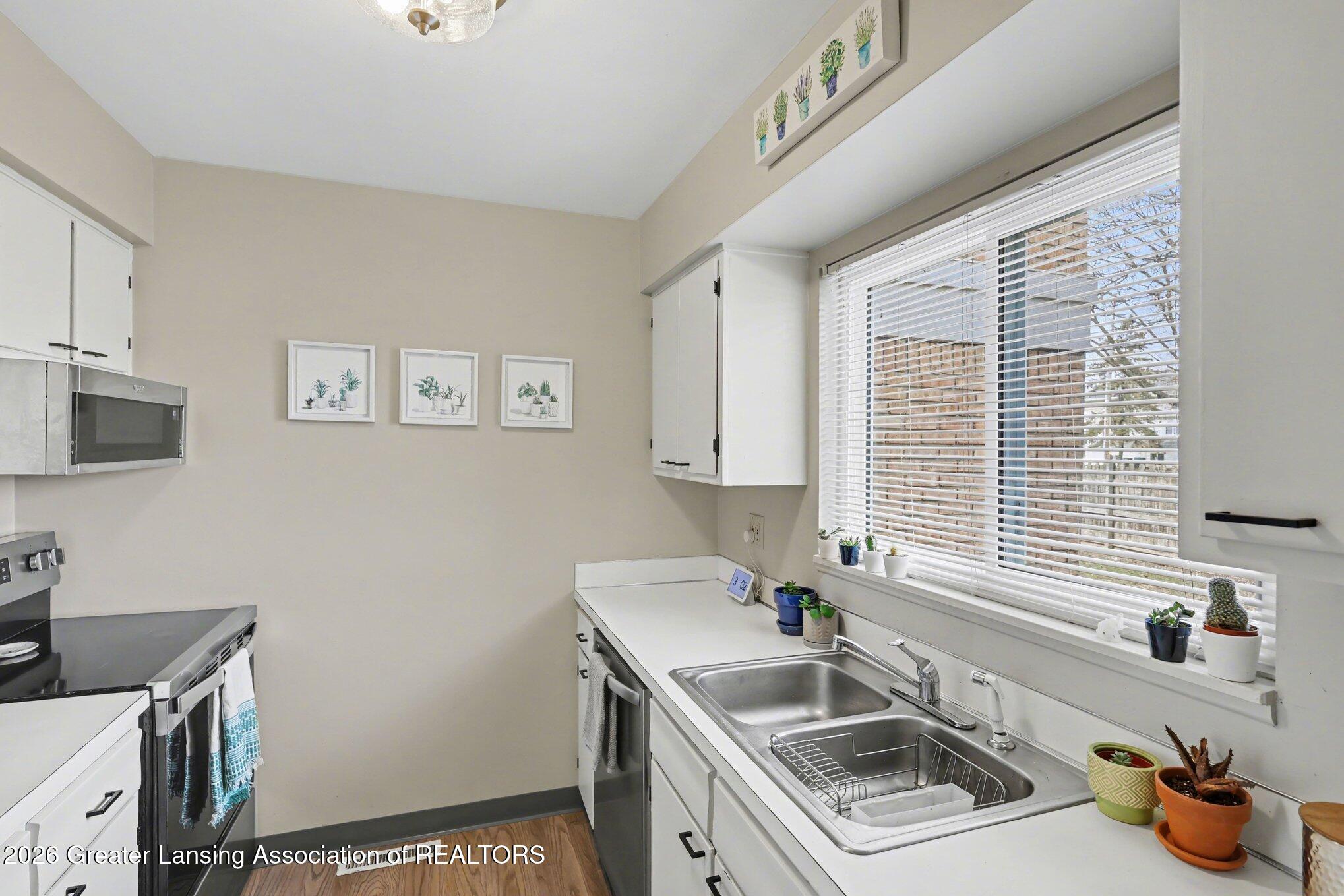 923 Trafalger Lane