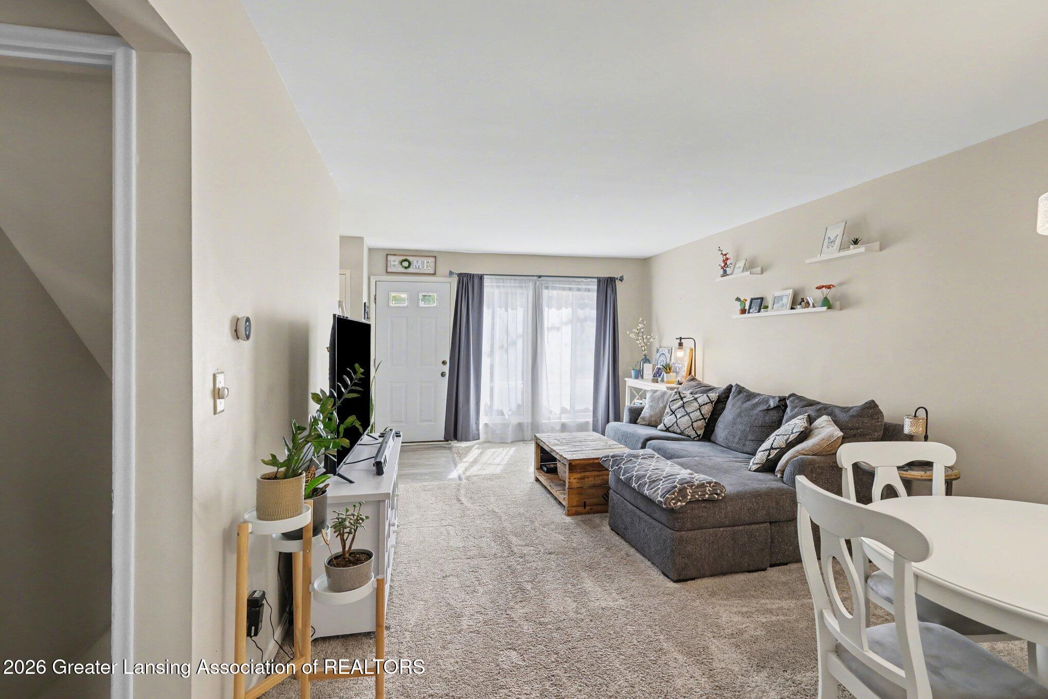 923 Trafalger Lane
