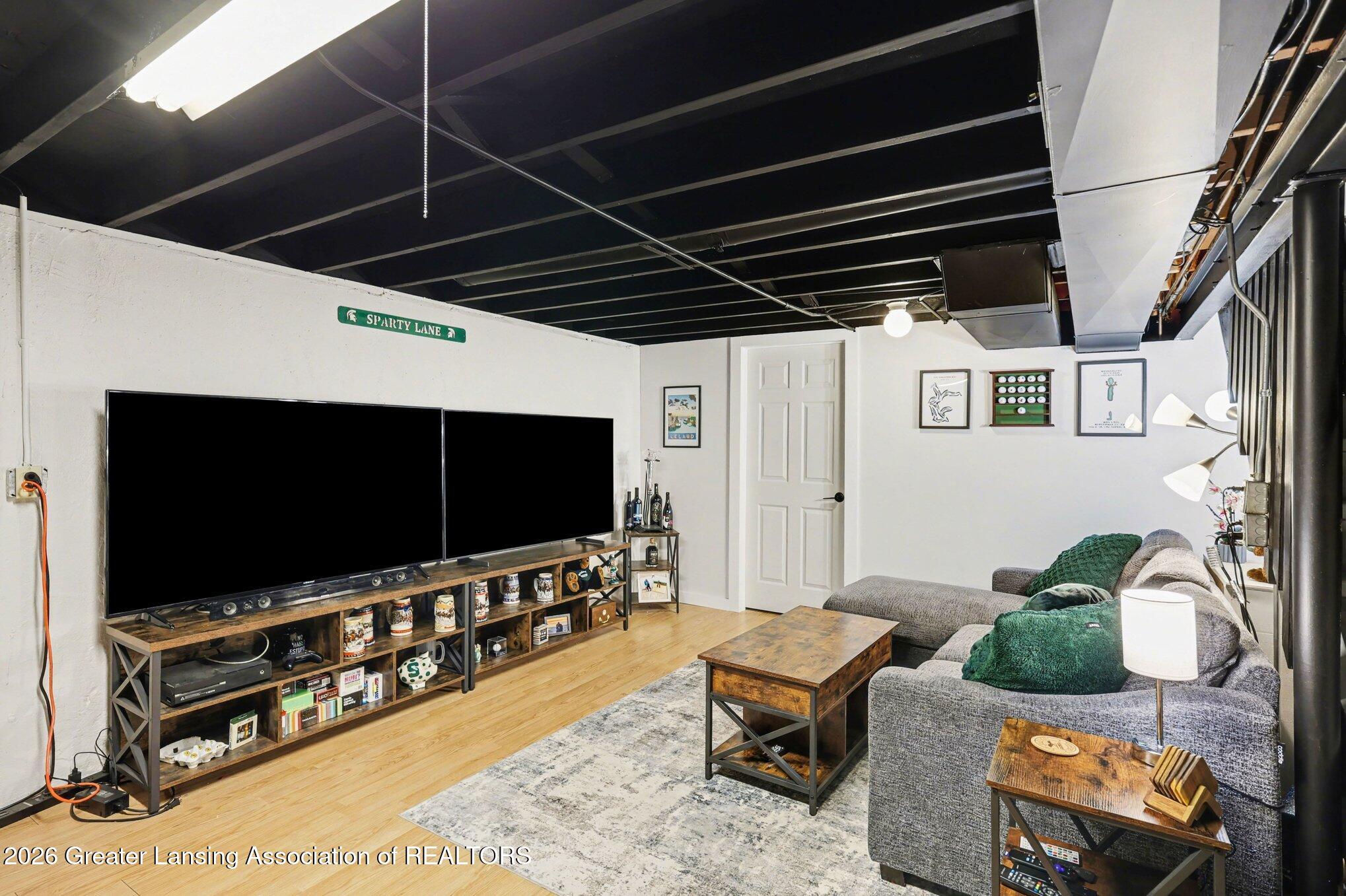 923 Trafalger Lane