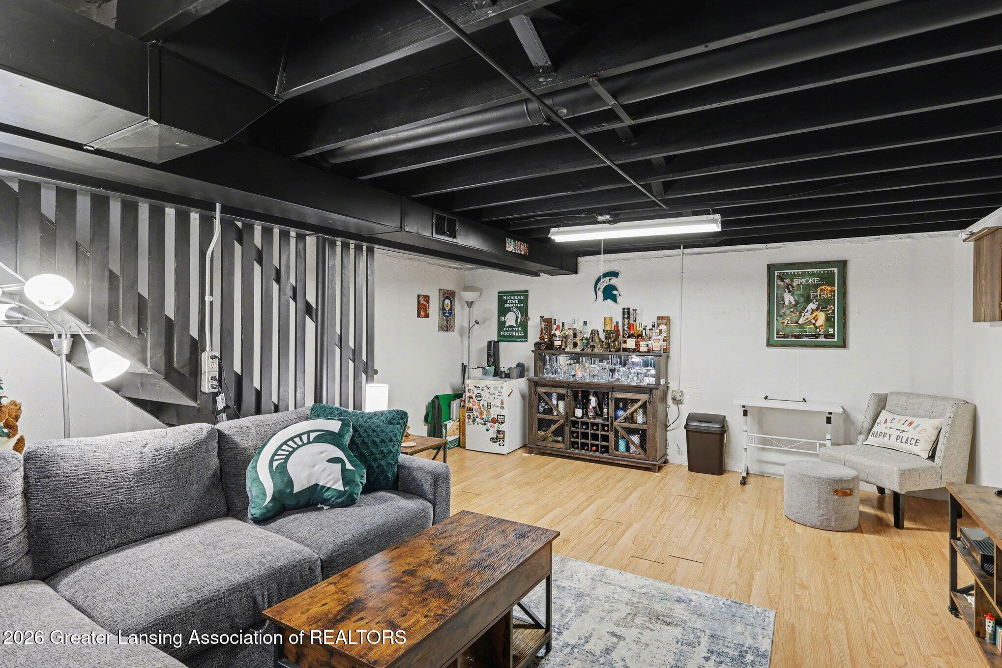 923 Trafalger Lane