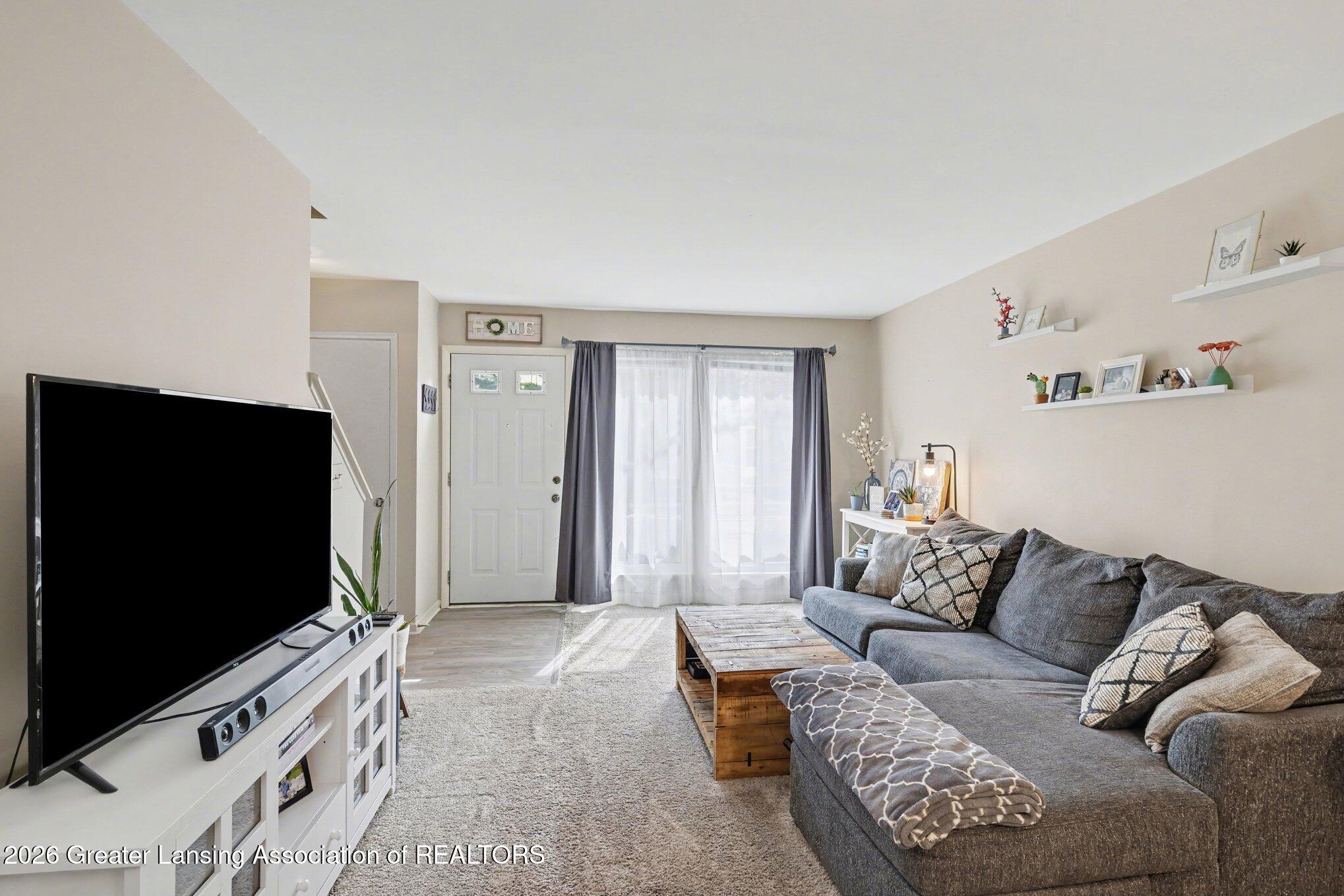 923 Trafalger Lane
