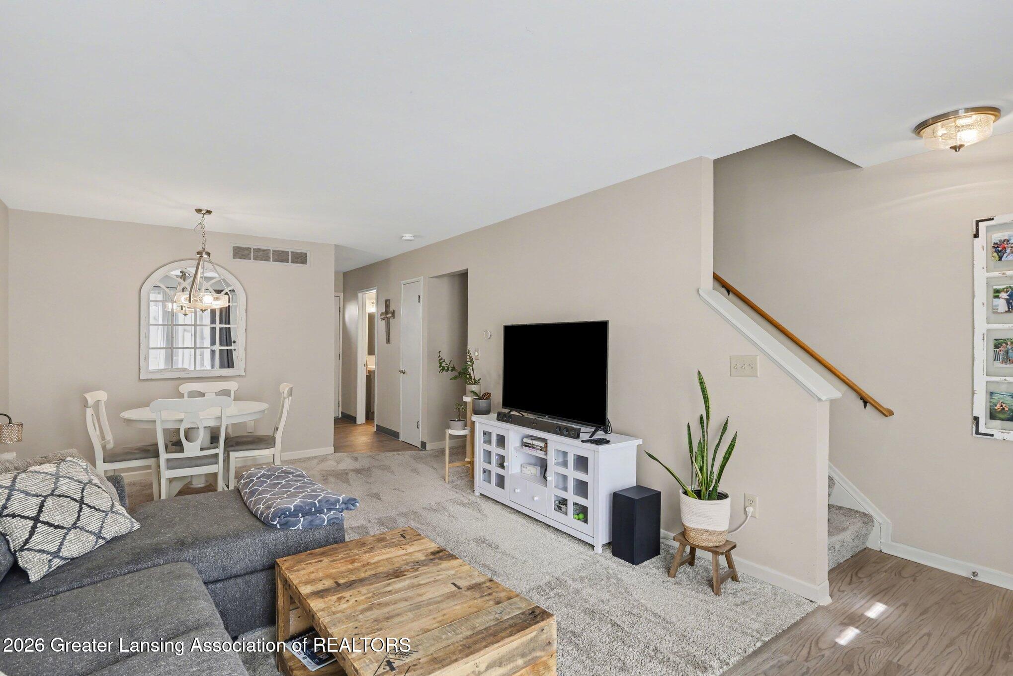 923 Trafalger Lane