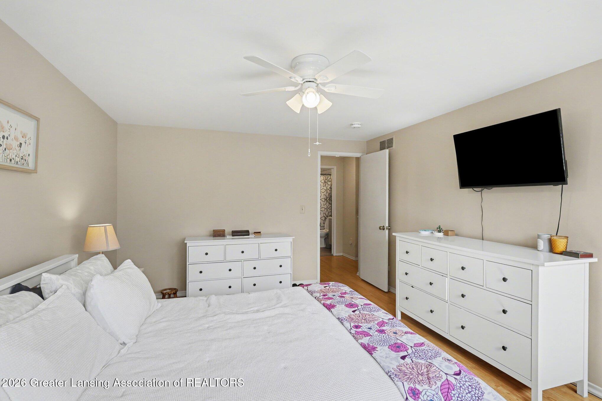 923 Trafalger Lane