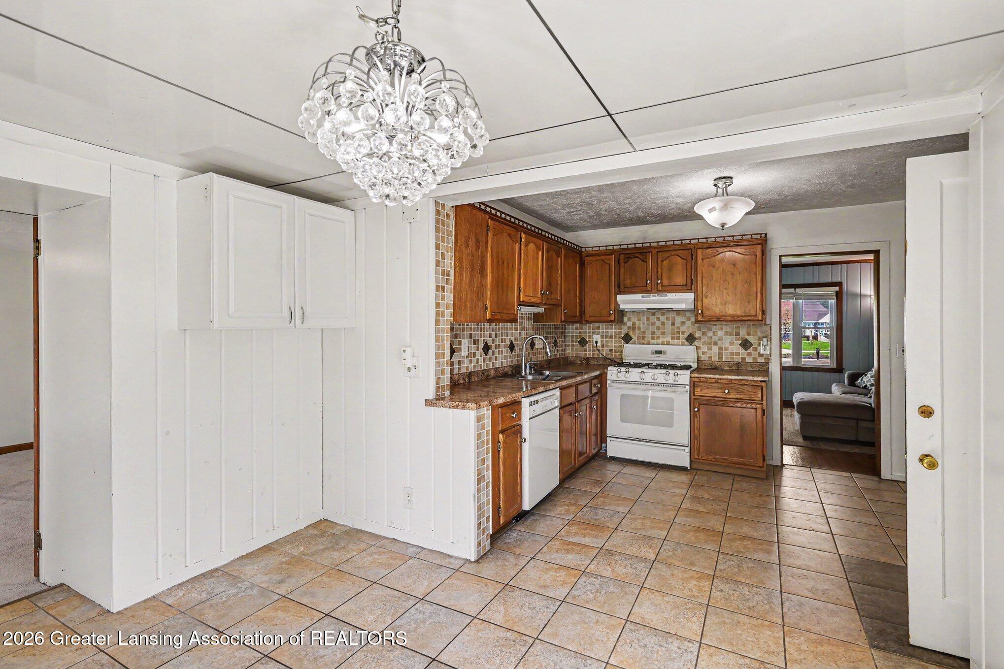 2379 Mount Hope Road