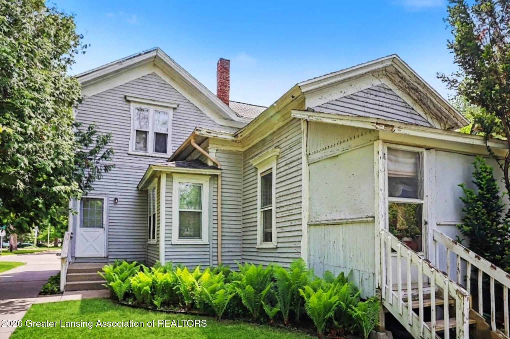 327 E Middle Street