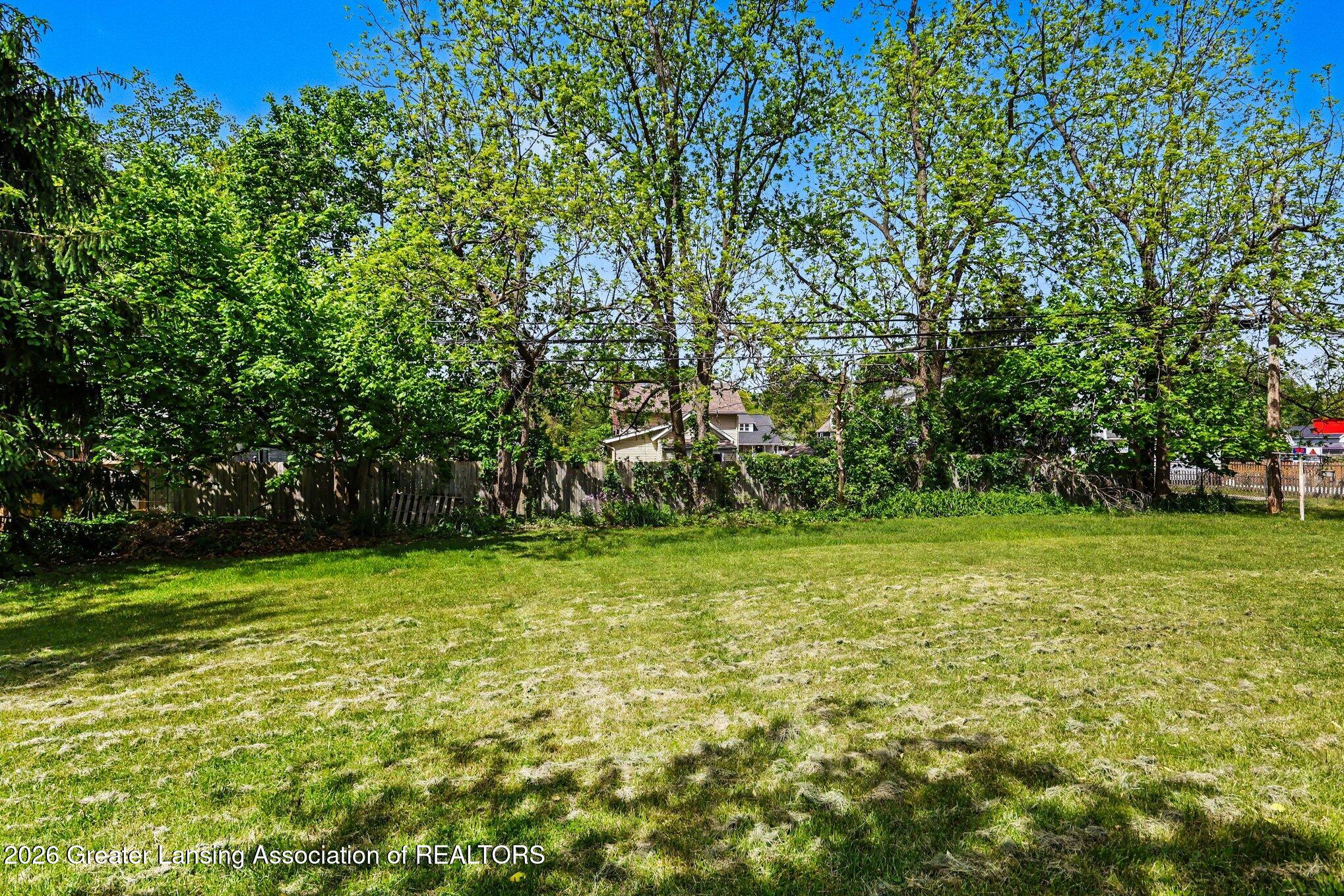 327 E Middle Street