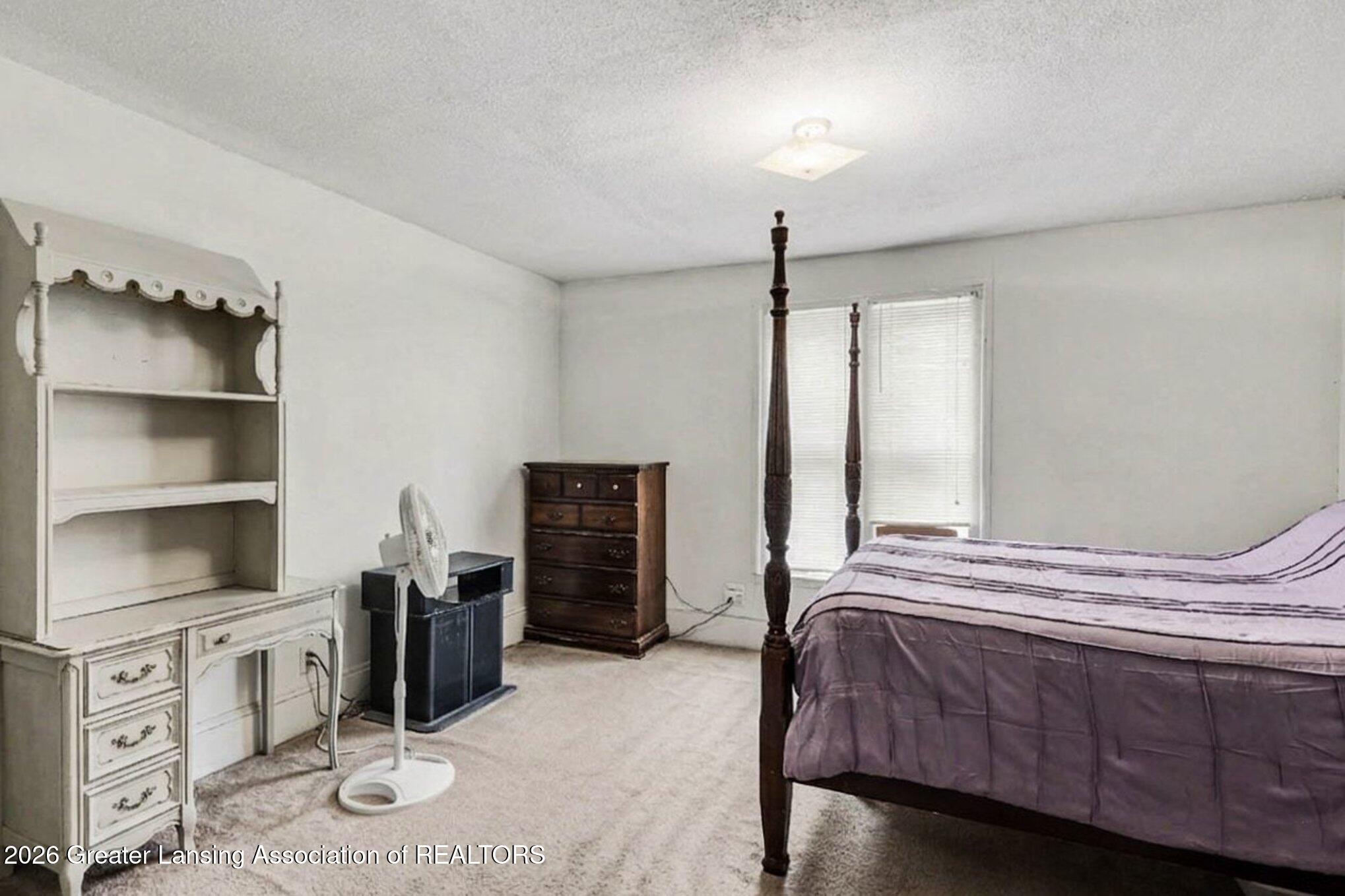 327 E Middle Street