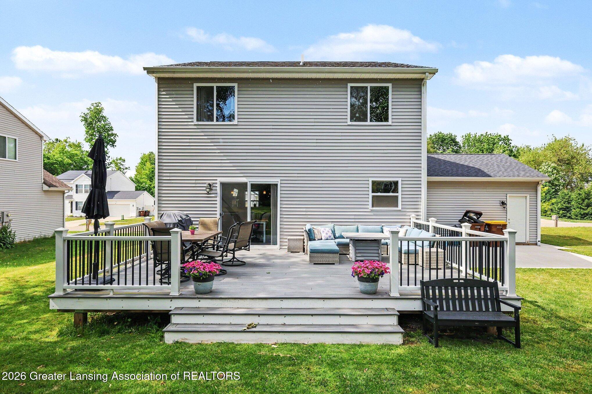 238 Noleigh Lane, DeWitt