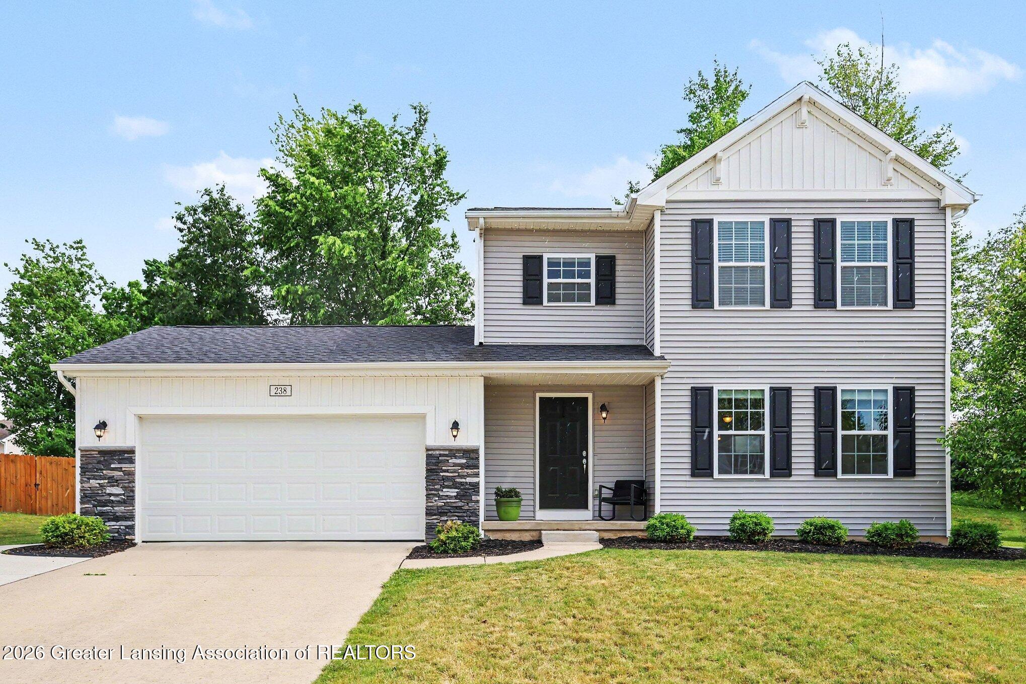 238 Noleigh Lane, DeWitt