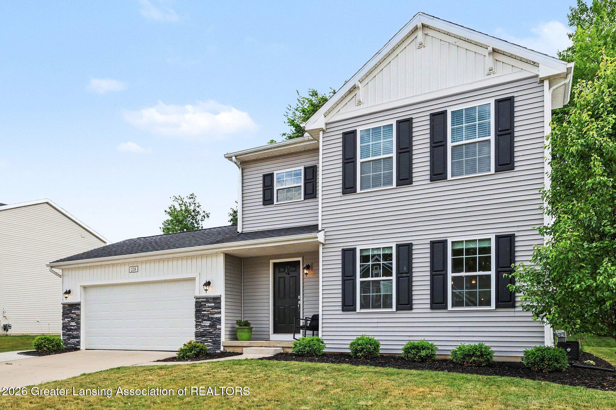 238 Noleigh Lane, DeWitt