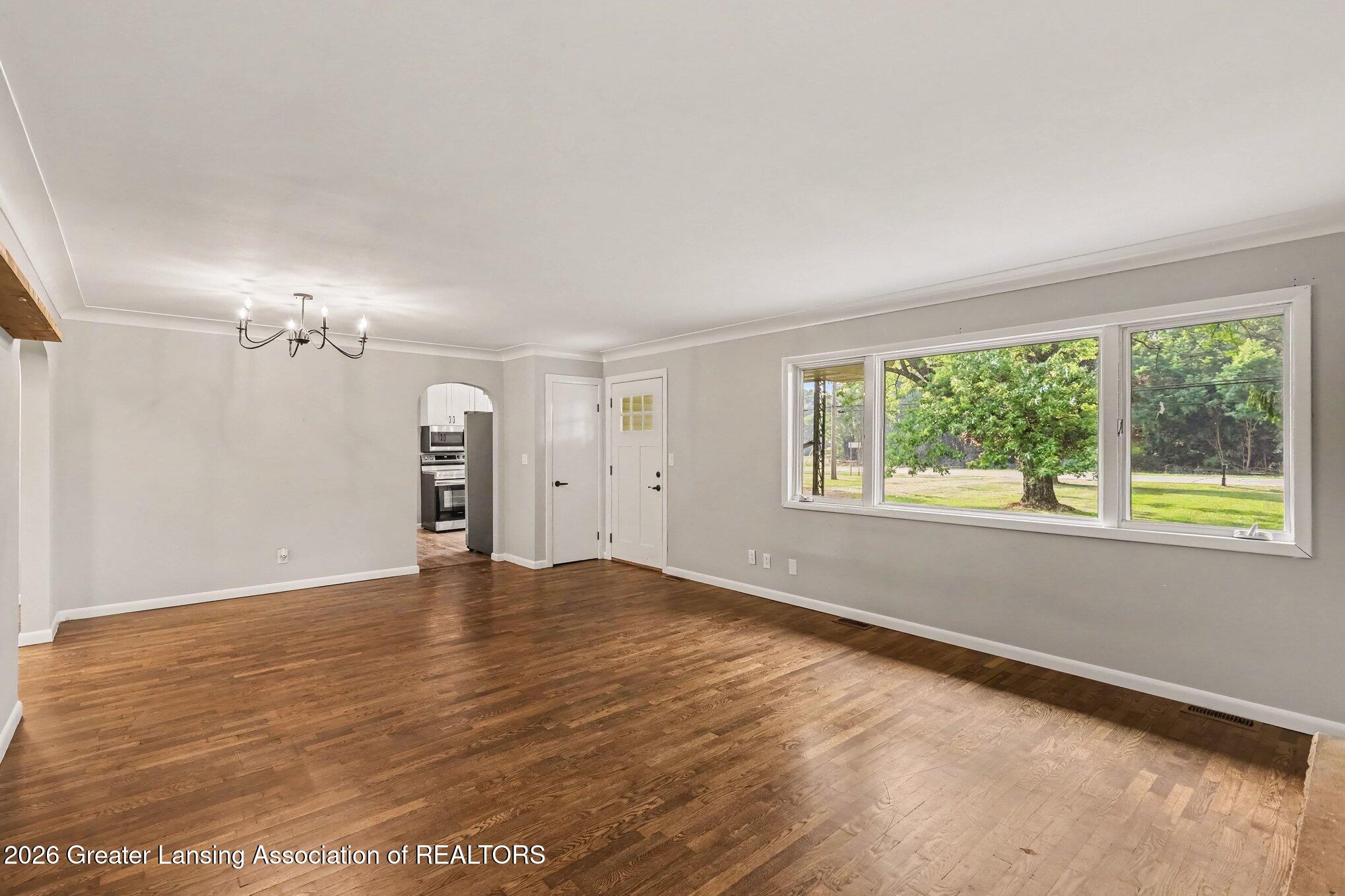 3725 Lansing Road