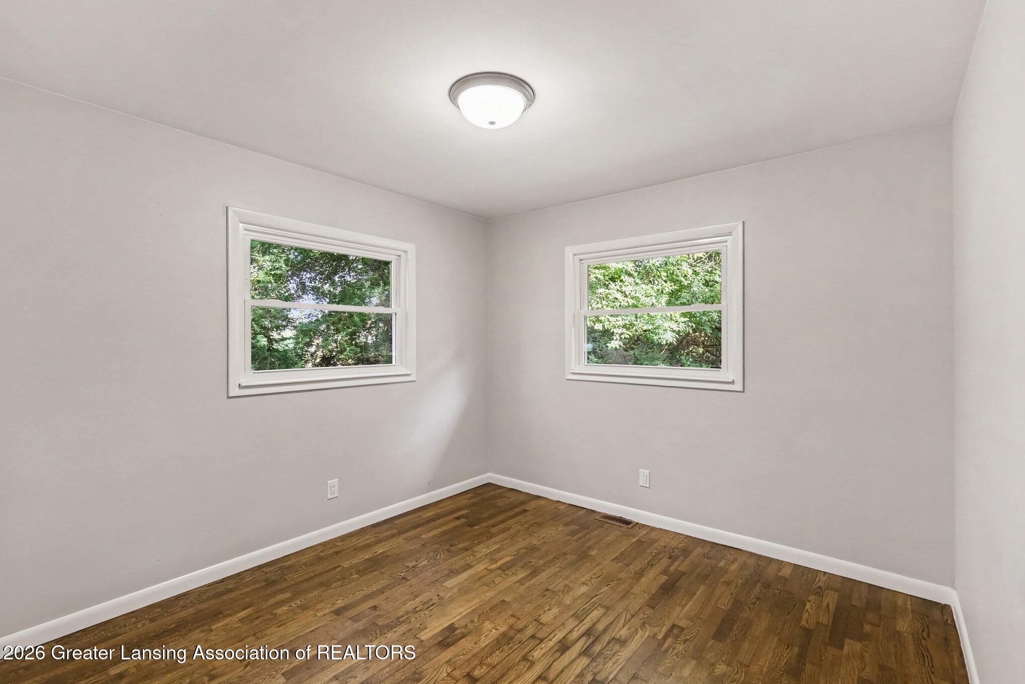 3725 Lansing Road