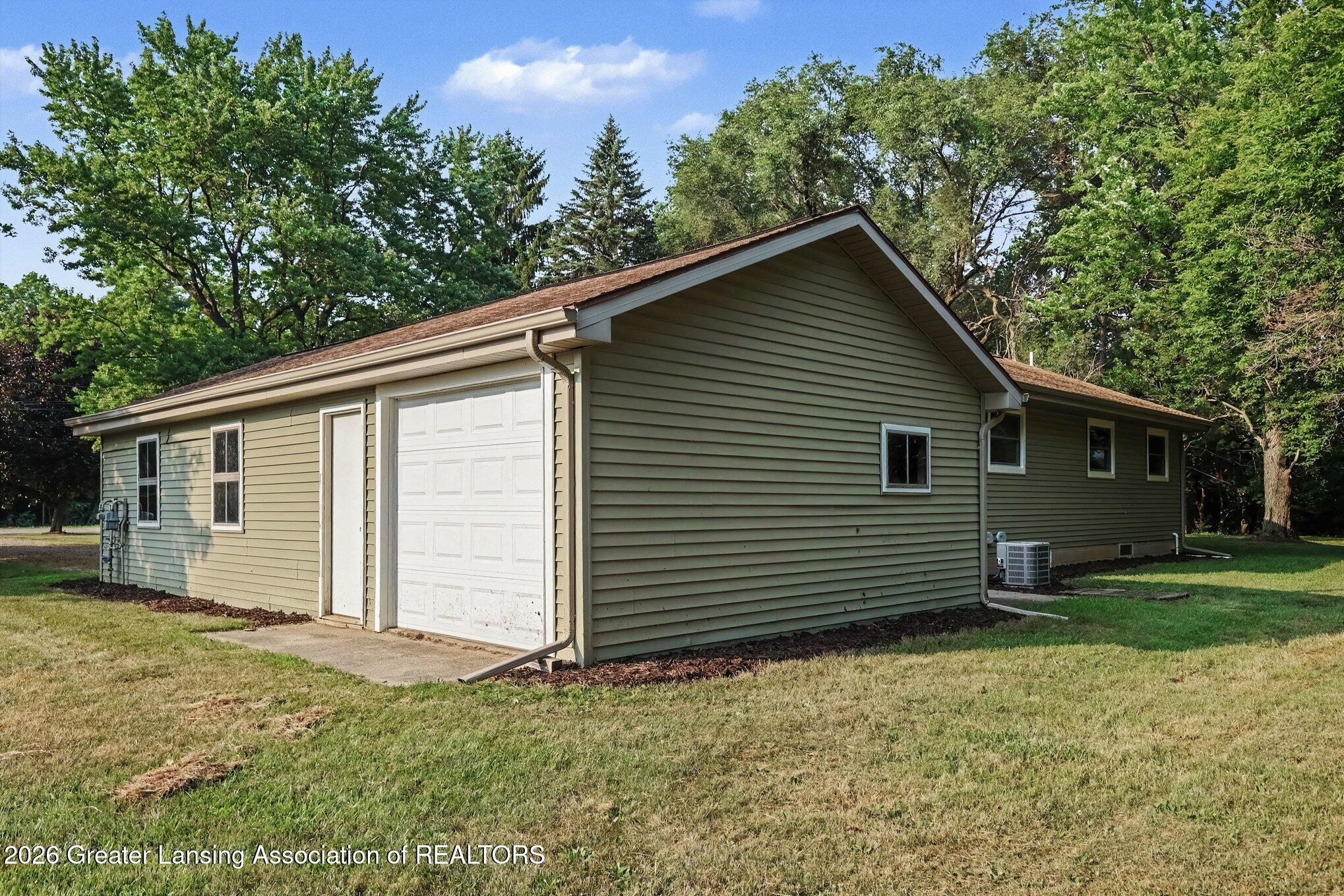 3725 Lansing Road