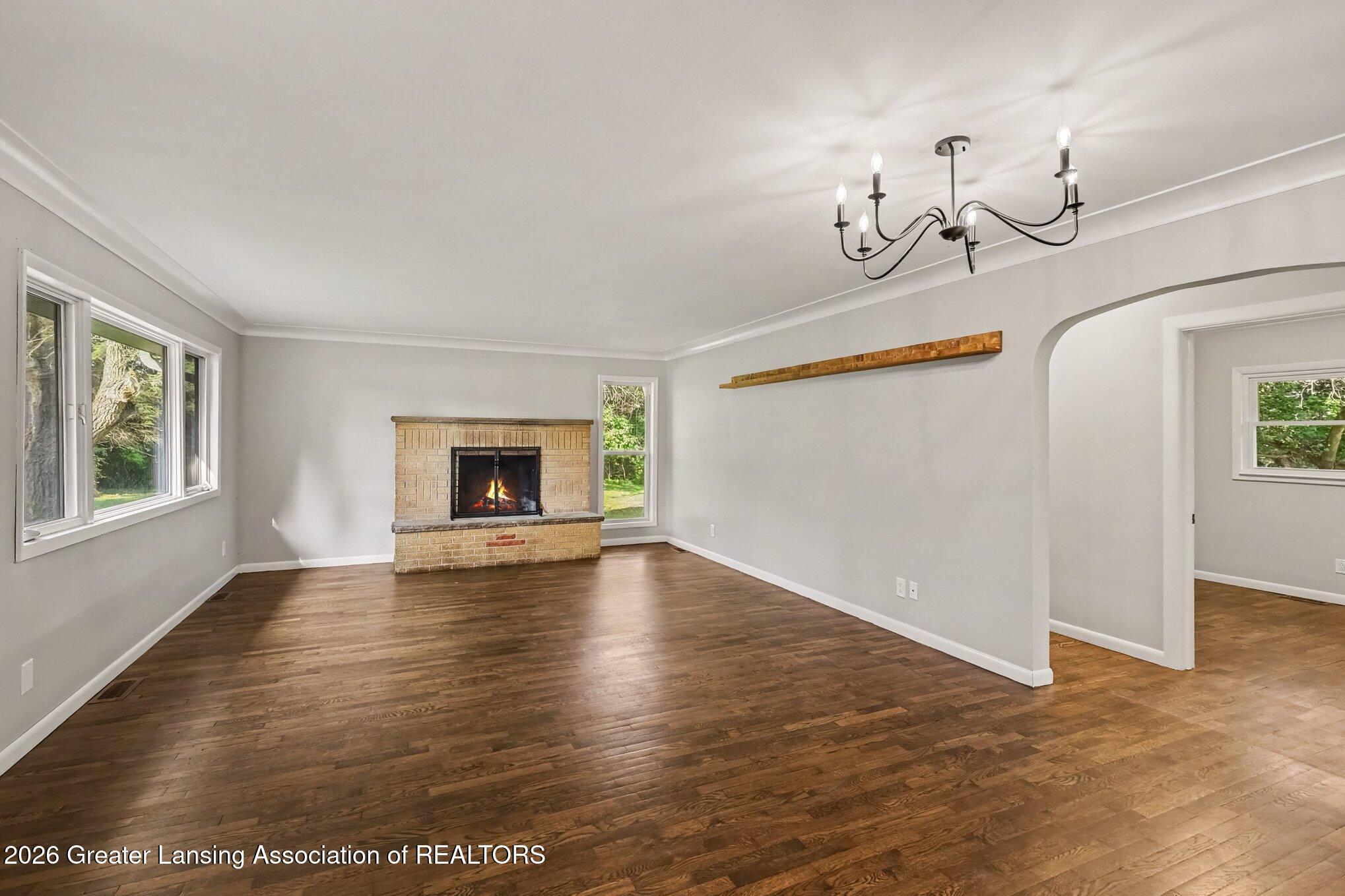 3725 Lansing Road
