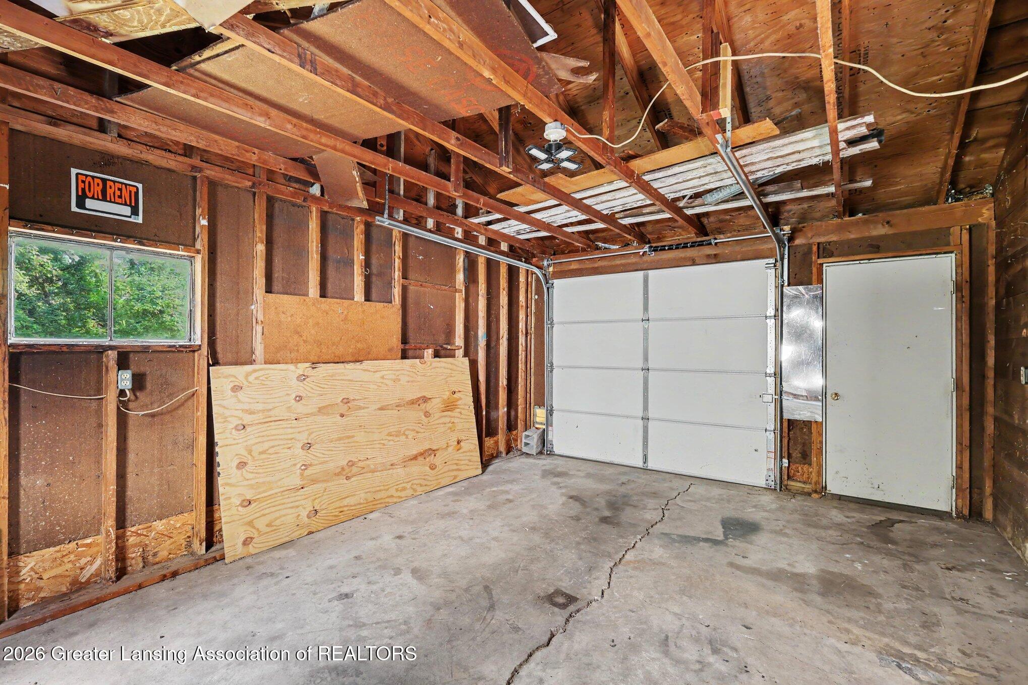 3725 Lansing Road