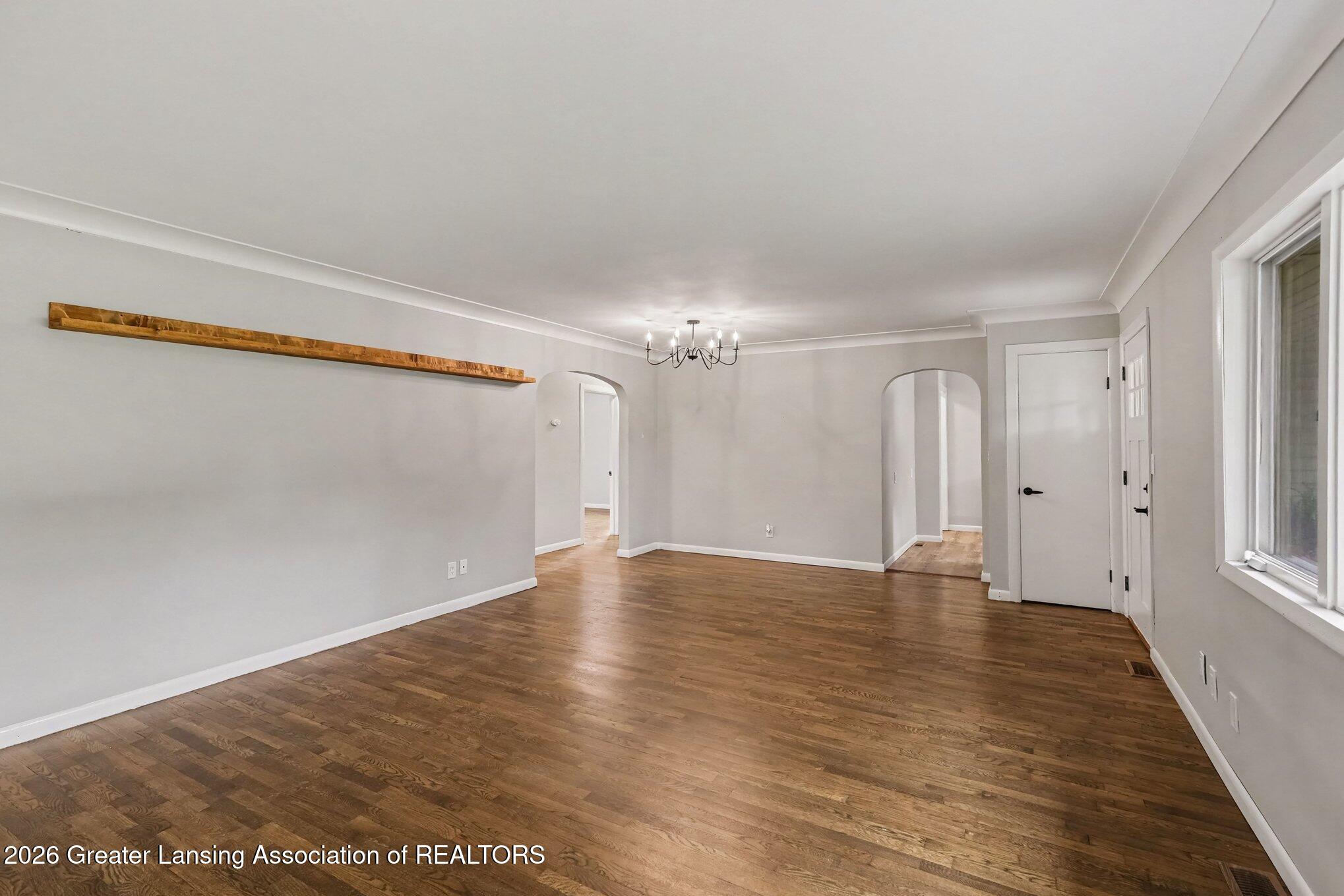 3725 Lansing Road