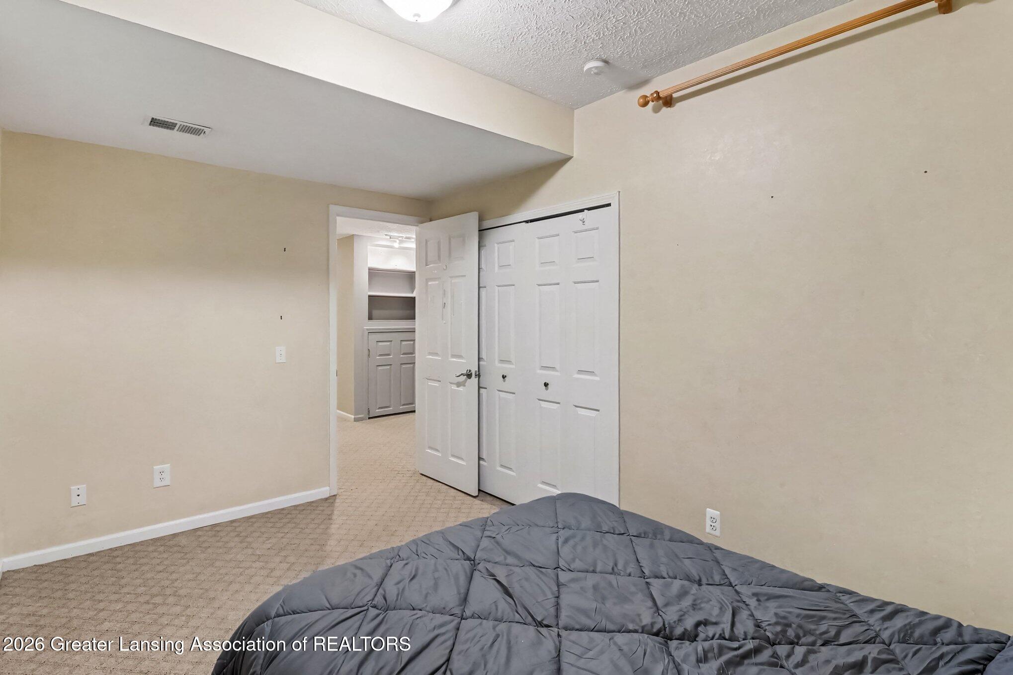 5243 Jamerlea Lane