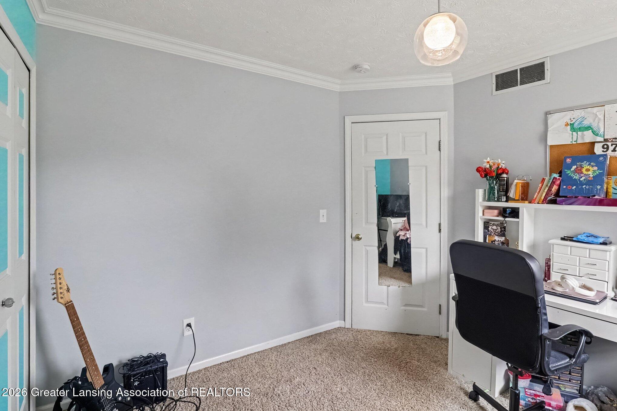 5243 Jamerlea Lane