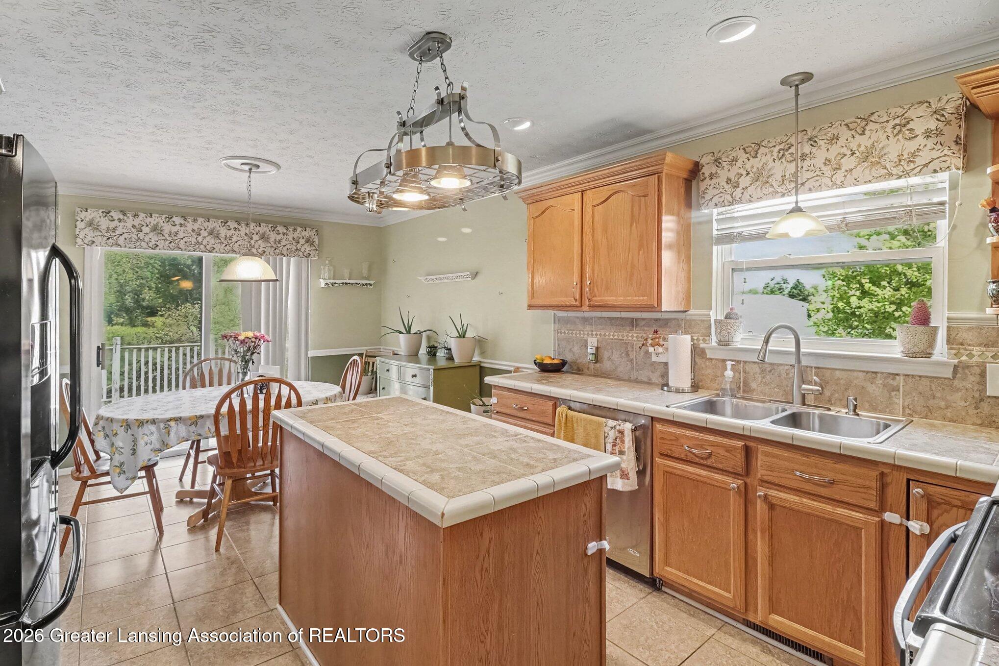 5243 Jamerlea Lane