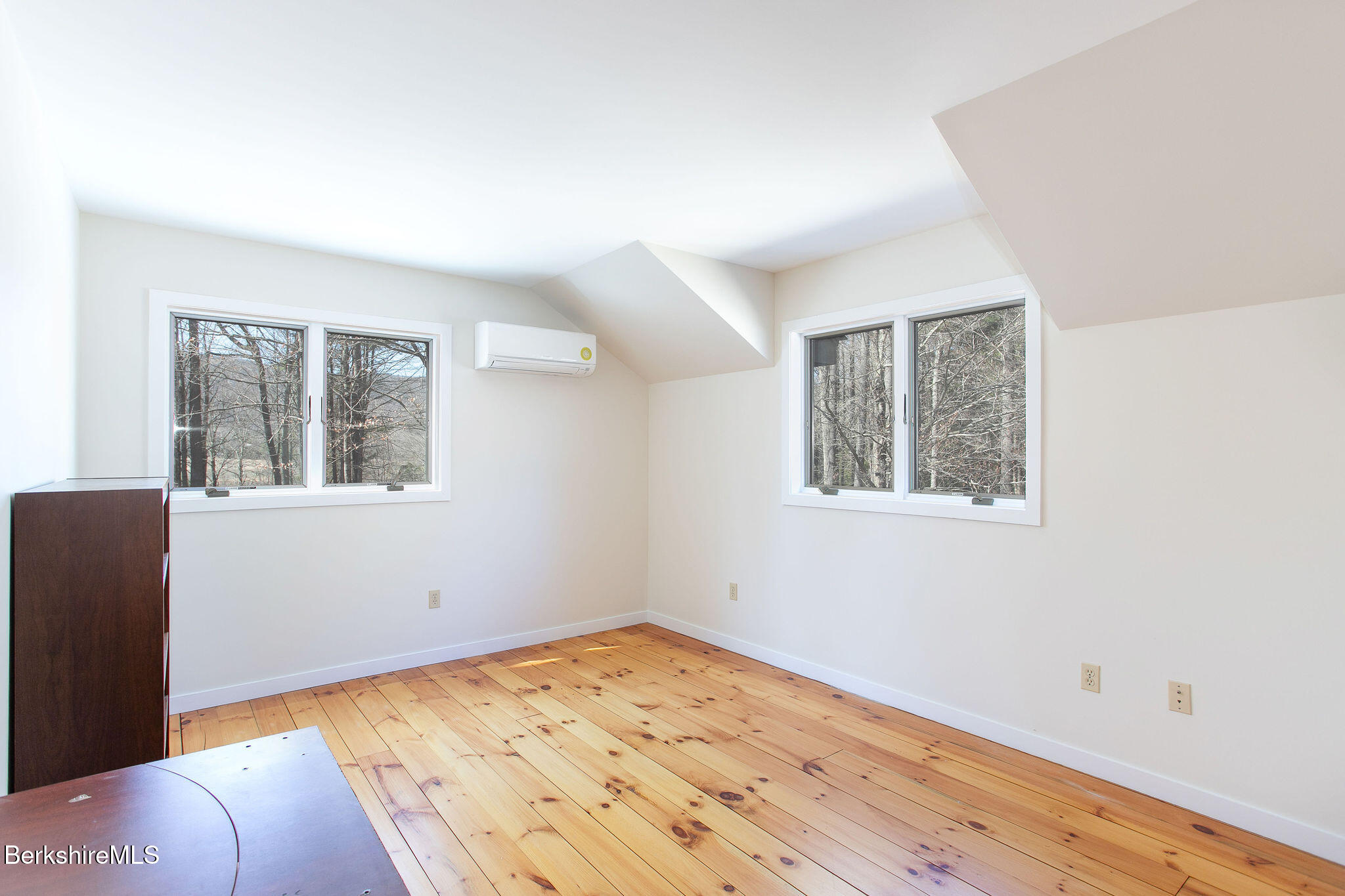 173 hillsdale Rd