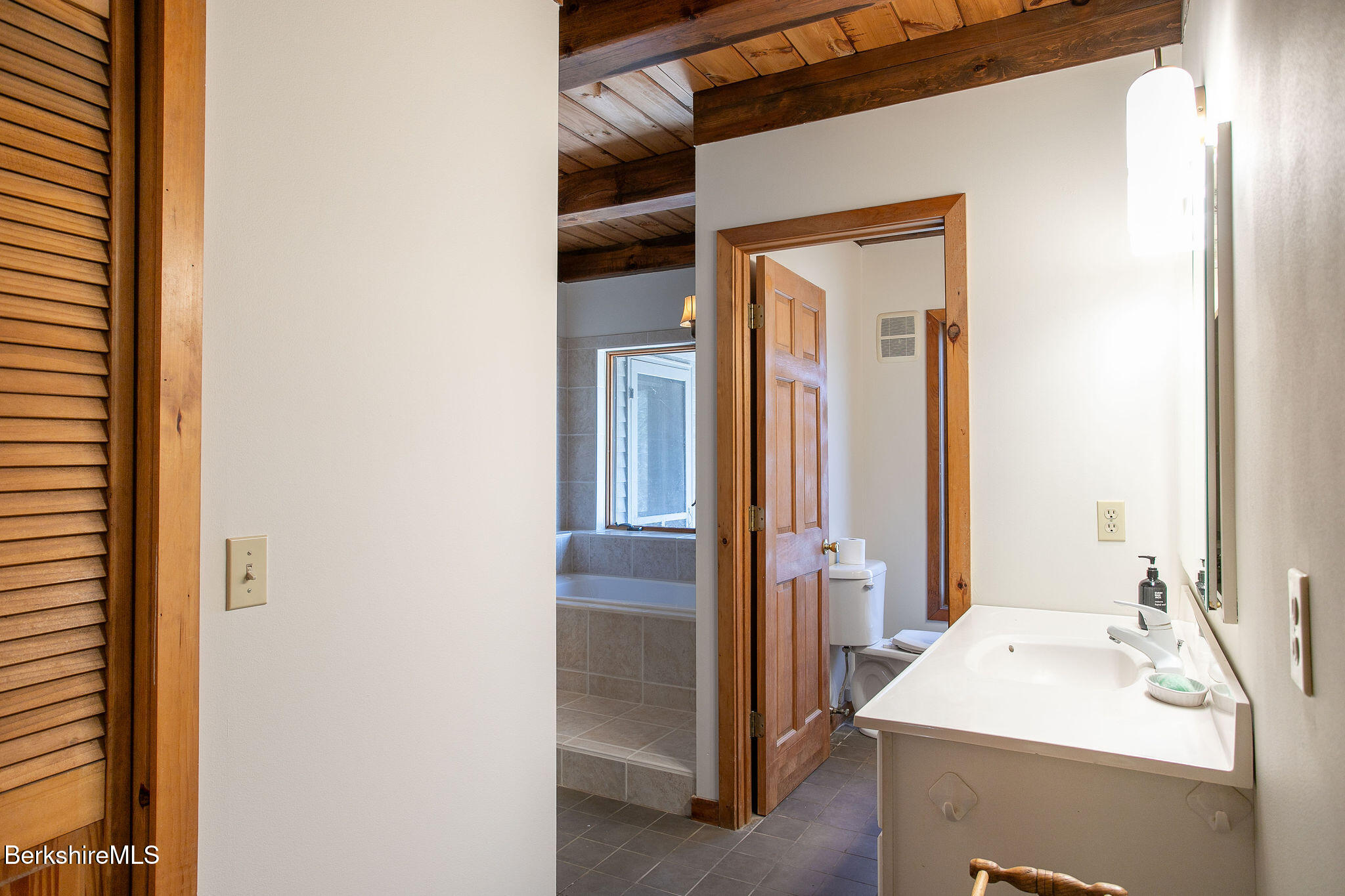 173 hillsdale Rd