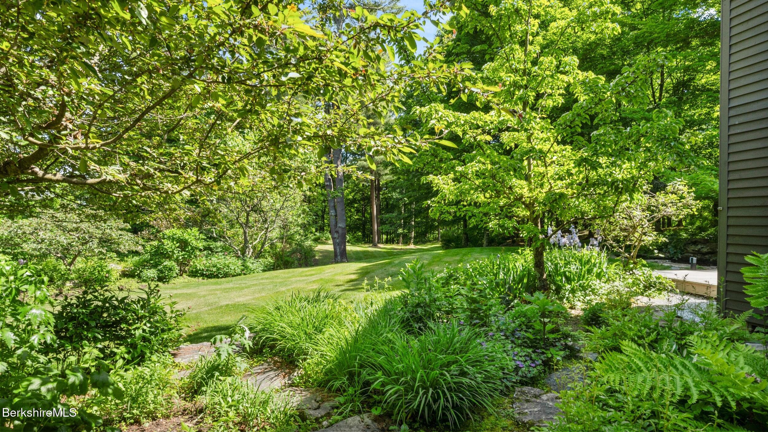 173 Hillsdale Rd